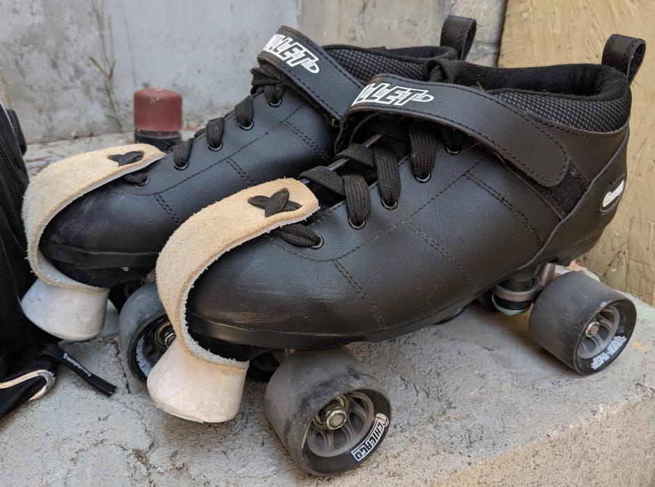 Chicago Quad Roller Skates for Women & Men - Classic Deluxe Leather High-Top Boots with 60mm Urethane Wheels & Semi-Precision Bearings customer photo 2