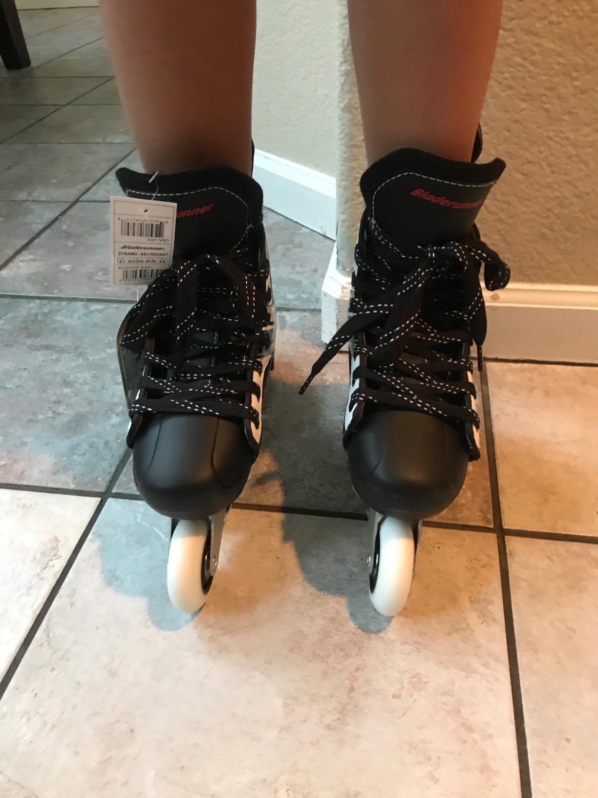 Bladerunner by Rollerblade Dynamo Jr Size Adjustable Hockey Inline Skate, Black and Red customer photo 2