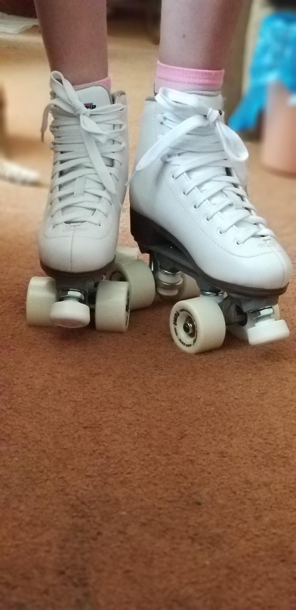 Moxi White Fame Roller Skates for Women | Made of Nylon & Aluminum - 57mm Polyurethane Indoor Wheels for Skating - Super X Trucks Extended Support for Larger Sizes customer photo 2
