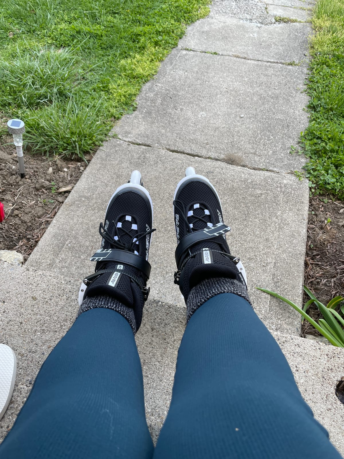 PAPAISON Adjustable Inline Skates for Kids and Adults with Full Light Up Wheels, Outdoor Roller Skates for Girls and Boys, Men and Women customer photo 2