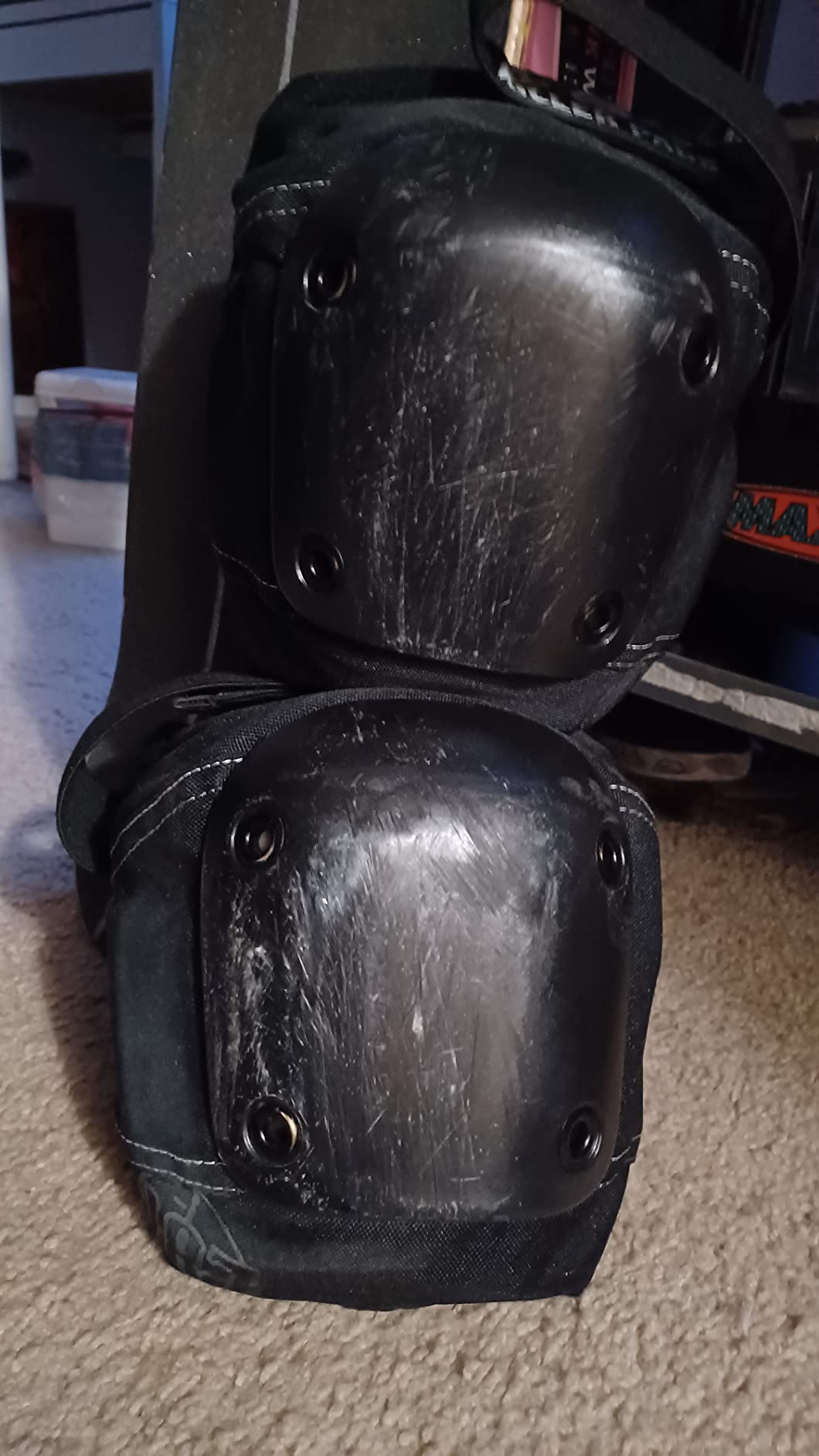 Triple Eight Slim Knee Pad for Skate and Skateboarding customer photo 1
