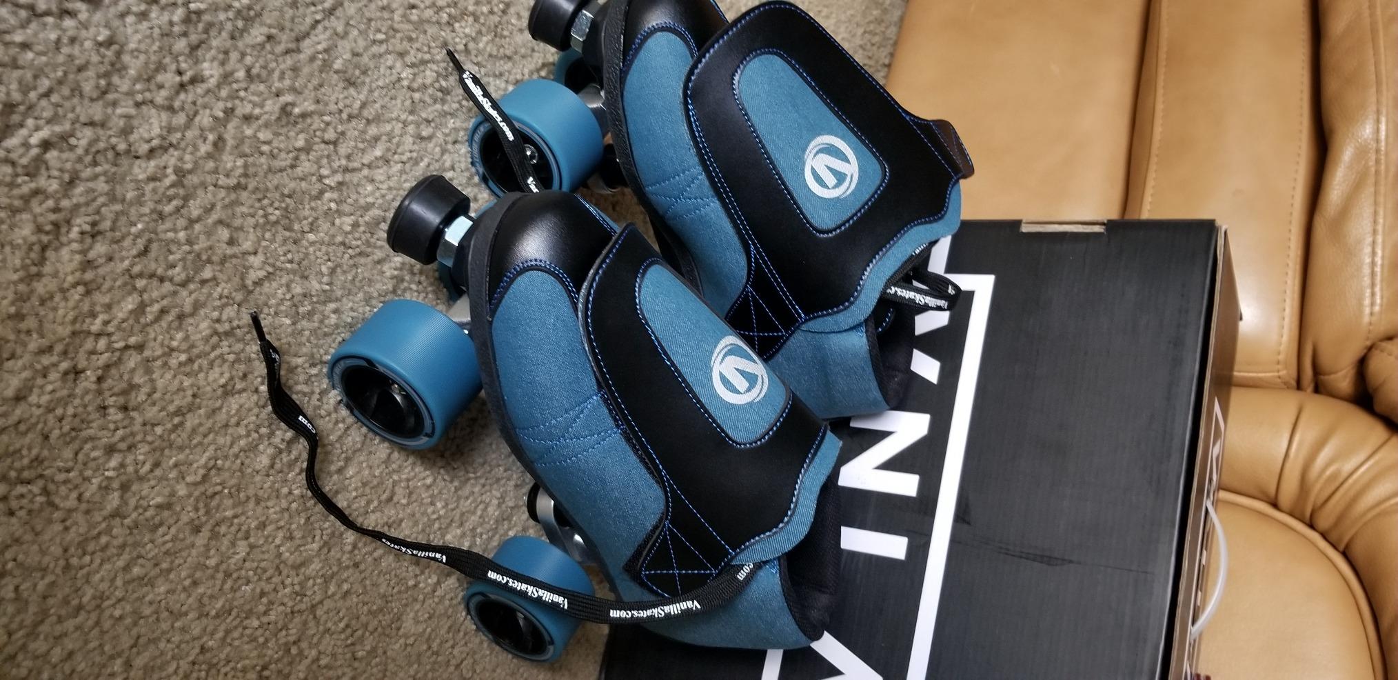 VNLA Junior Code Blue Jam Skate - Indoor Unisex Roller Skate | Come with Vanilla Genuine Backspin (62mm, 95A hardness) - Reaction ABEC-9 Bearings and Premium Aluminum Trucks customer photo 1