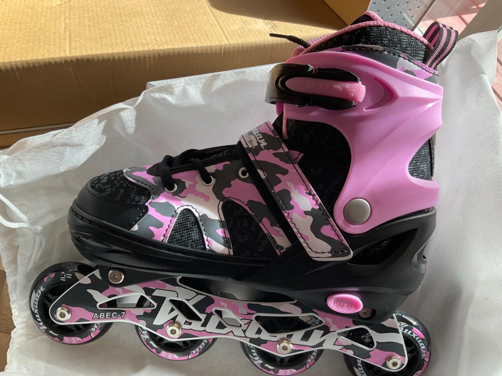 Kuxuan Boys Adjustable Inline Skates with Light up Wheels, Fun Illuminating Skates for Kids Girls Youth customer photo 2