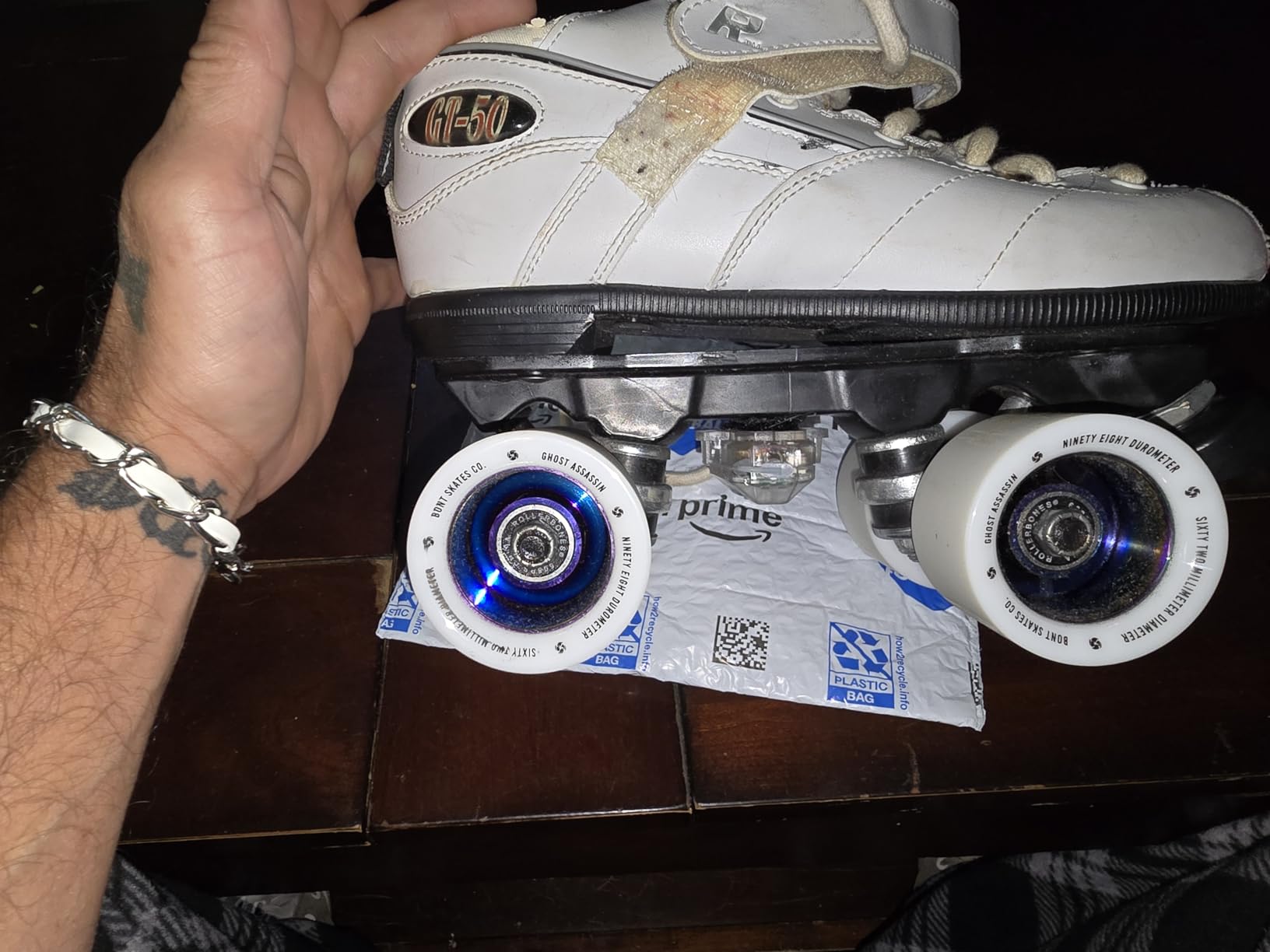 Bont Ghost Assassin Aluminum Hub Roller Skate Wheels, Indoor Jam & Speed, 62mm 98A, Set of 4 (White) customer photo 2