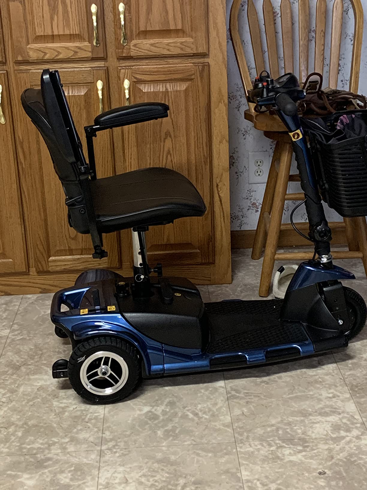 Vive 3 Wheel Mobility Scooter - Electric Powered Mobile Wheelchair Device customer photo 1