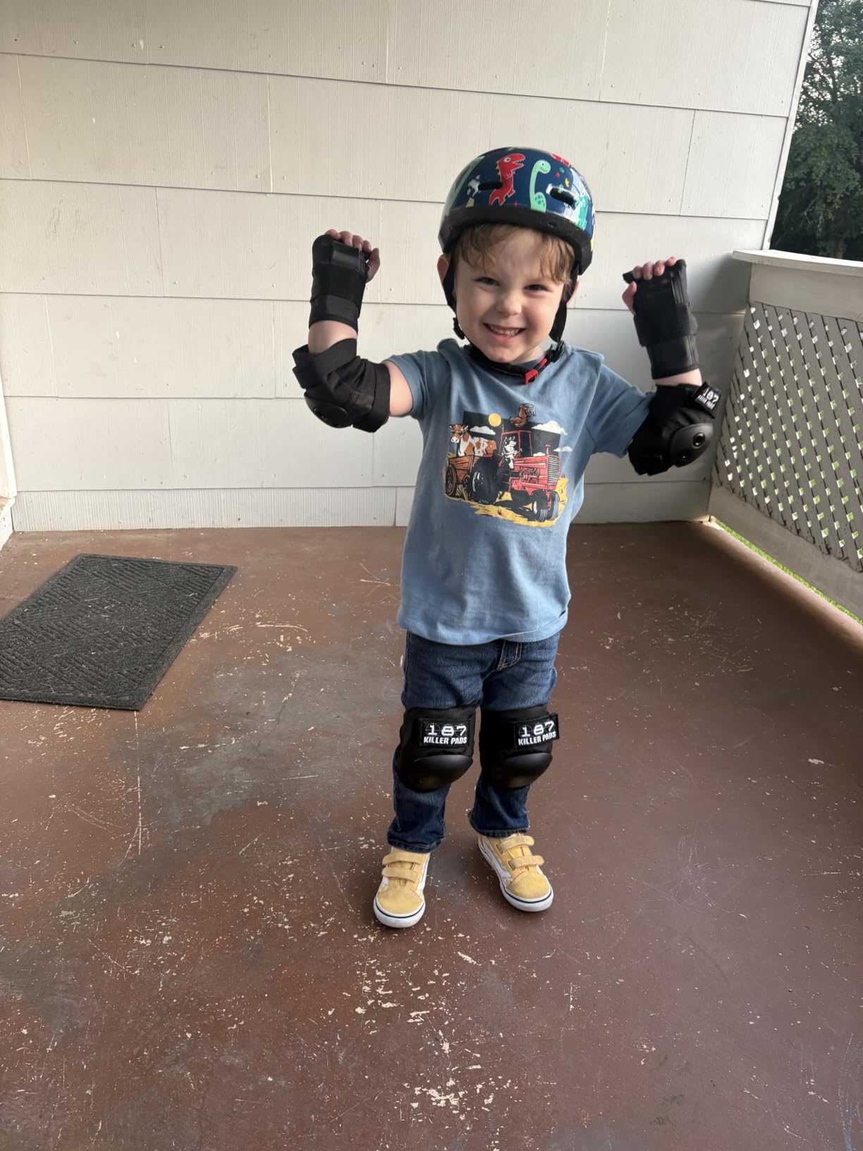 187 Killer Pads Six Pack Pad Set, Protective Gear for Elbows, Knees, and Wrists - Ideal for Skateboarding, Roller Skating, and Inline Skating (Black, Large-X-Large) customer photo 2