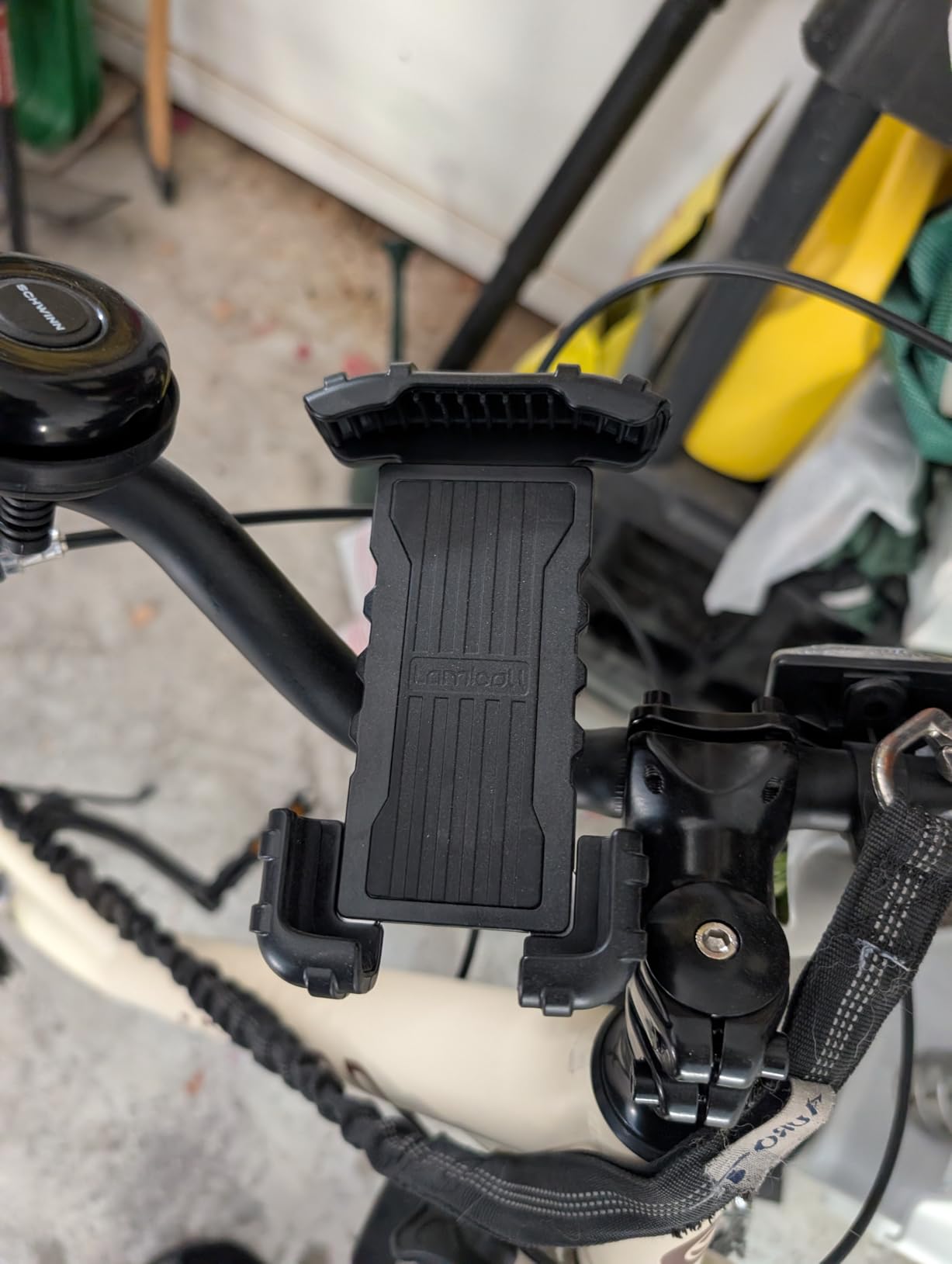 Lamicall Bike Phone Holder Motorcycle Mount - One-Hand Operation, Lockable customer photo 2