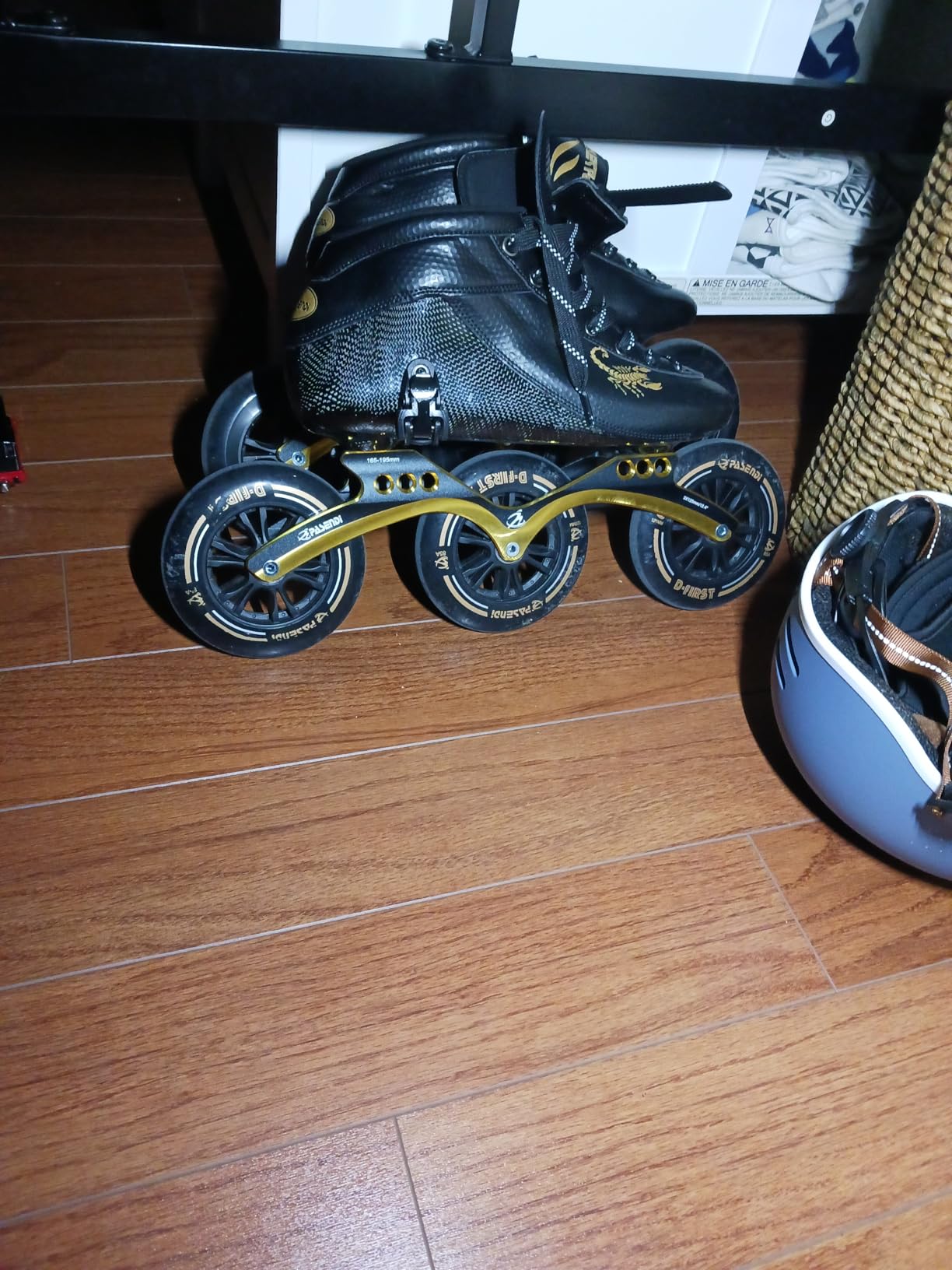 Professional Speed Skates Shoes 3 Wheels for Man 3X125MM Big Wheels Carbon Fibre Roller Skating Shoes Black Inline Skate Shoes customer photo 1