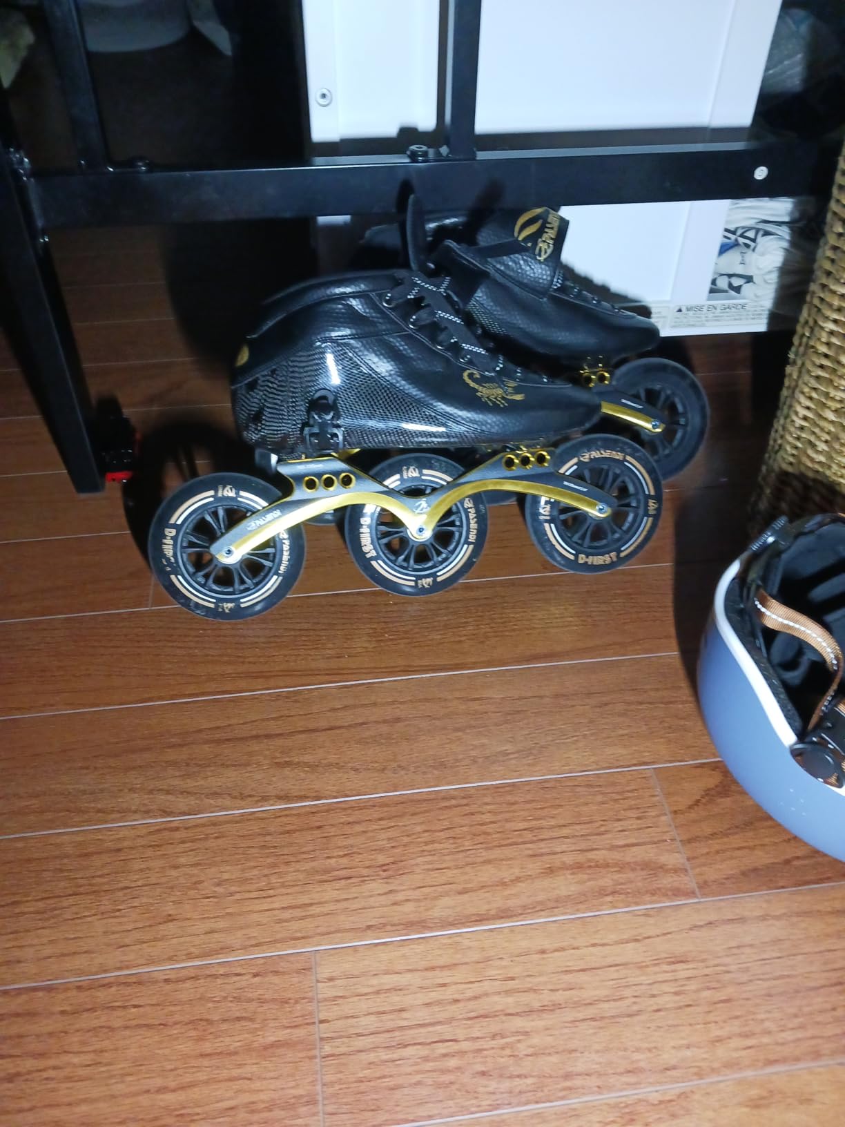 Professional Speed Skates Shoes 3 Wheels for Man 3X125MM Big Wheels Carbon Fibre Roller Skating Shoes Black Inline Skate Shoes customer photo 2