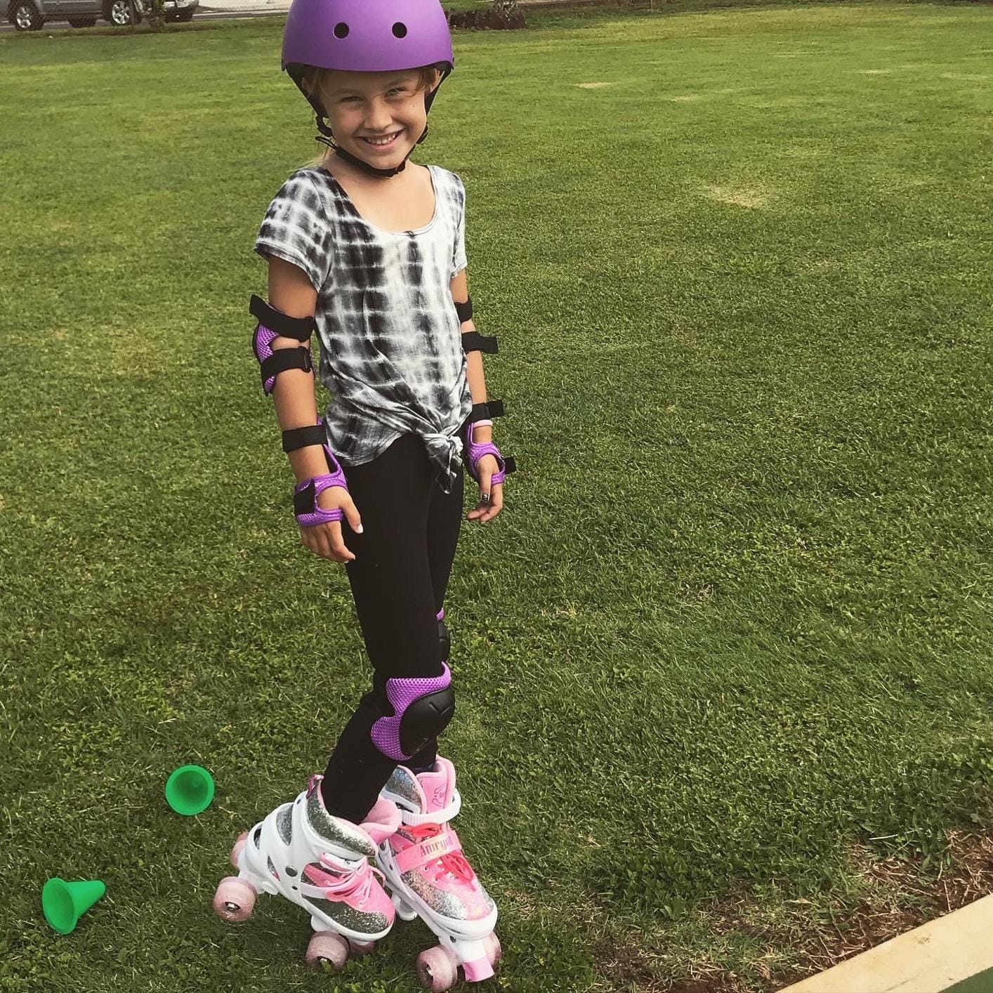 Adjustable Helmet for Ages 5-16 Kids Toddler Boys Girls Youth, Protective Gear with Elbow Knee Wrist Pads for Multi-Sports Skateboarding Bike Riding customer photo 1