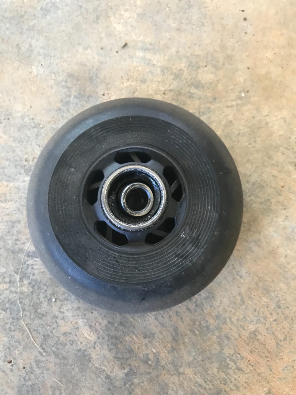 Inline Skate Wheels, Outdoor Asphalt Formula, 4-Pack (Blue, 80mm) | 85A SHR Roller Hockey Wheels with ABEC-9 Bearings and Floating Spacers Compatible with Roller Blades, Scooters, RipStiks, etc customer photo 2