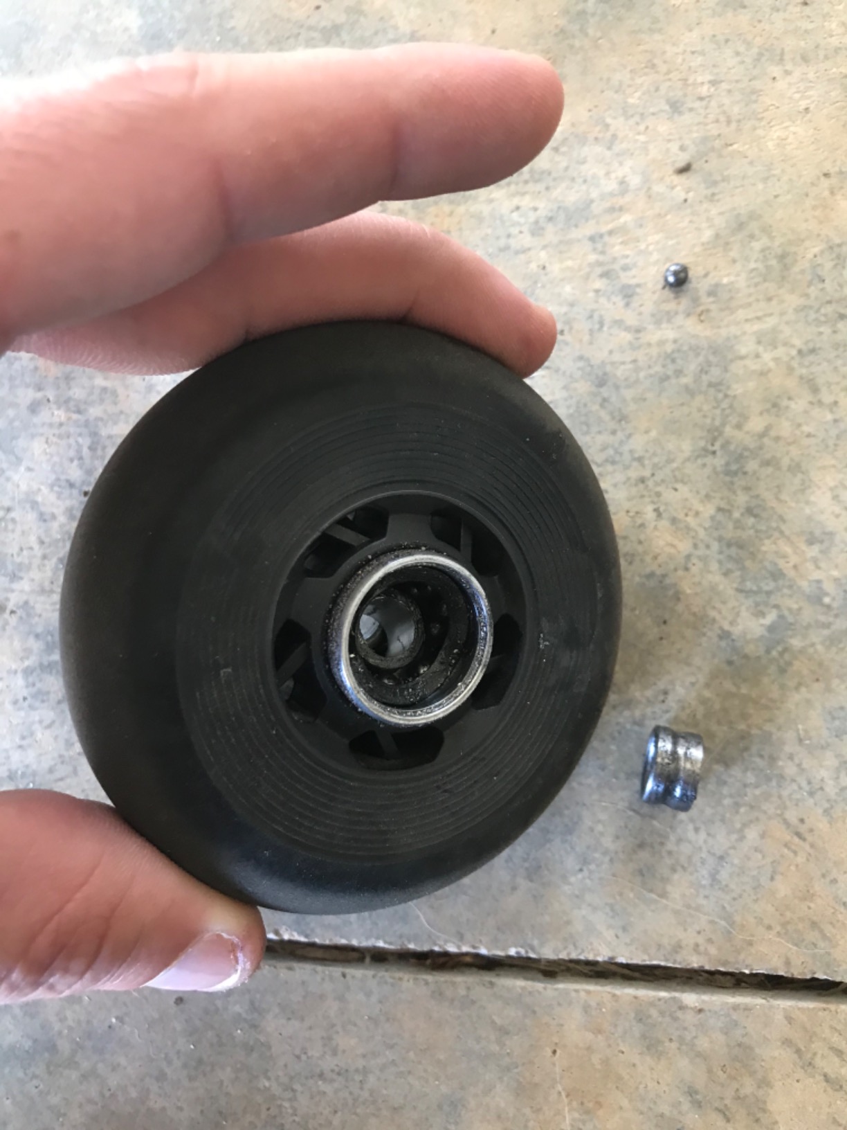 Inline Skate Wheels, Outdoor Asphalt Formula, 4-Pack (76mm) | 85A SHR Roller Hockey Wheels with ABEC-9 Bearings customer photo 2