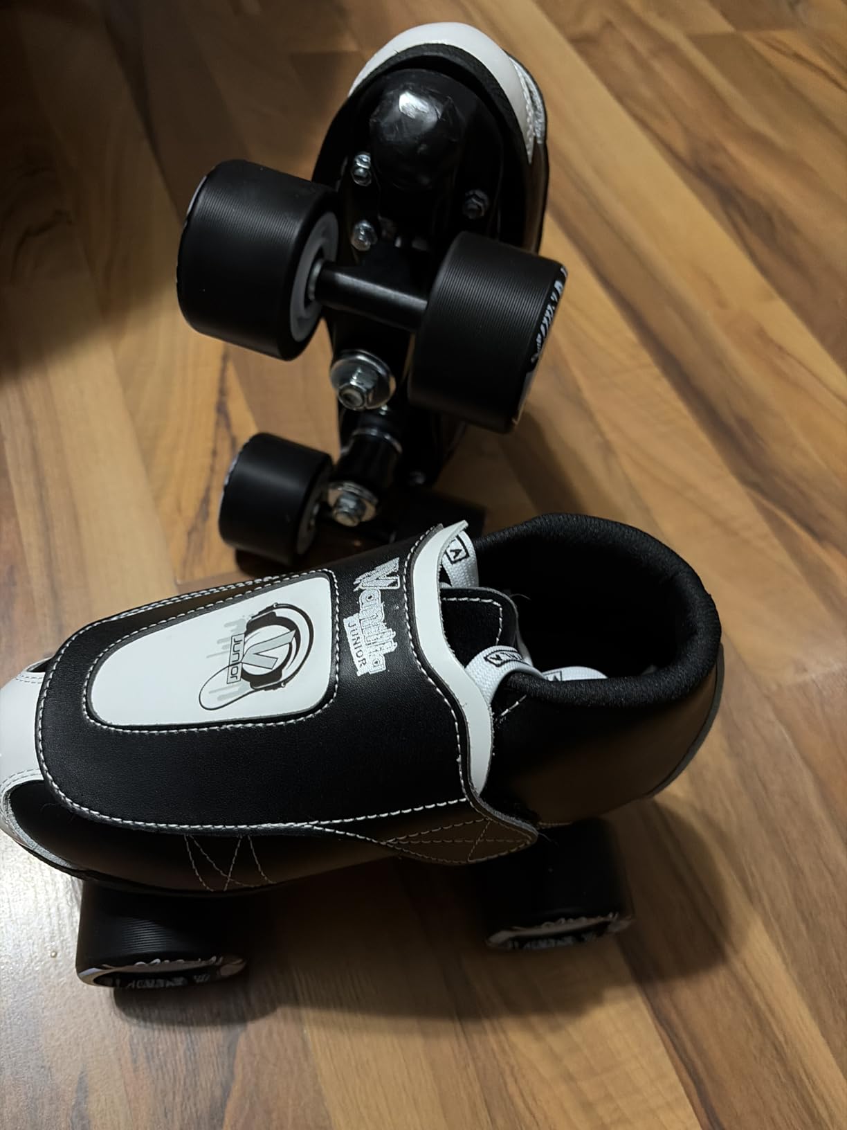 VNLA Junior Tuxedo Jam Skates - Indoor Roller Skates for Tricks | Jam & Speed Skating - ABEC-9 bearings - Adjustable Toe Stops customer photo 1