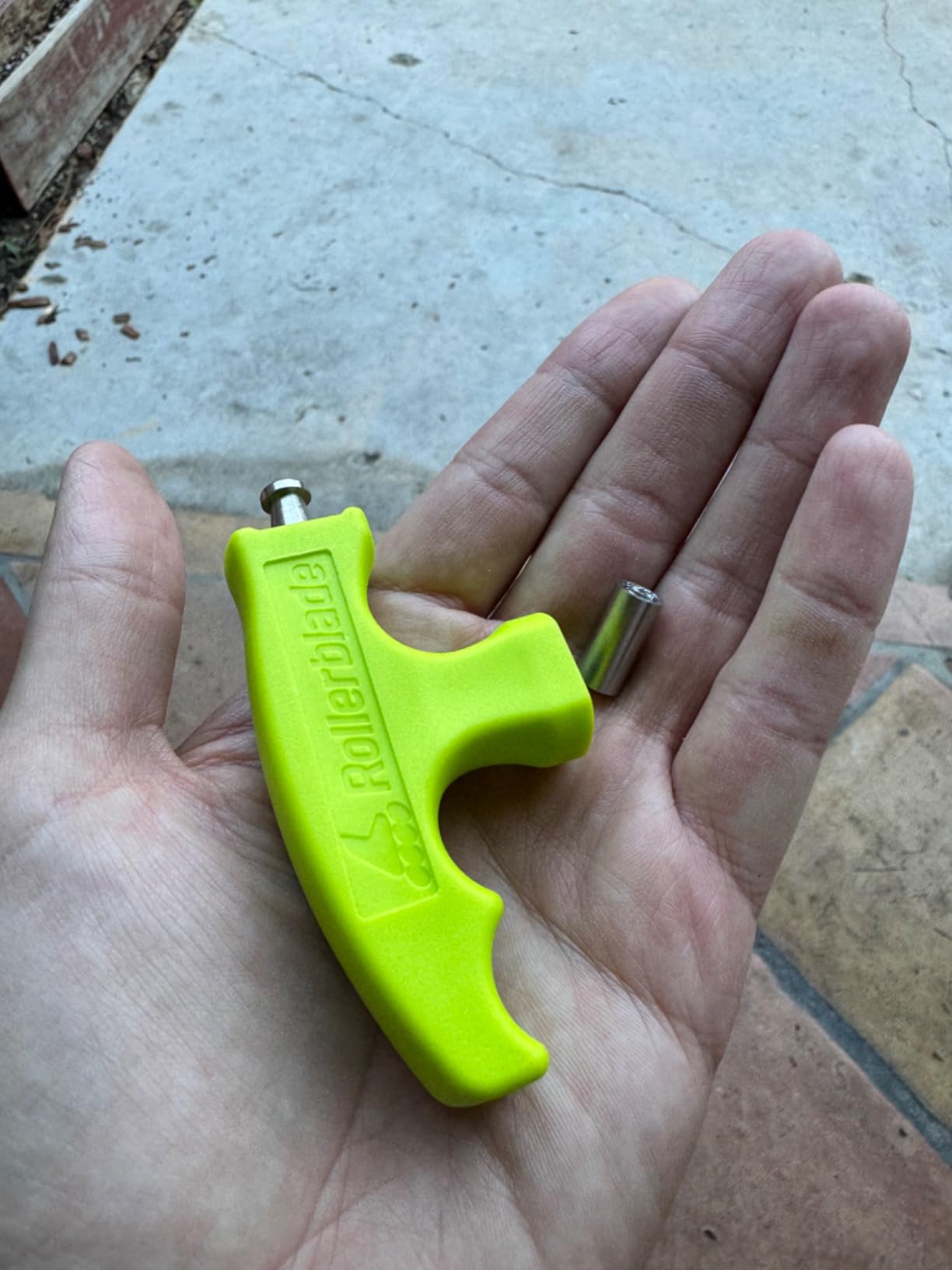 Rollerblade Bladetool Pro for Inline Skates, Rotate Wheels and Clean Bearings customer photo 1