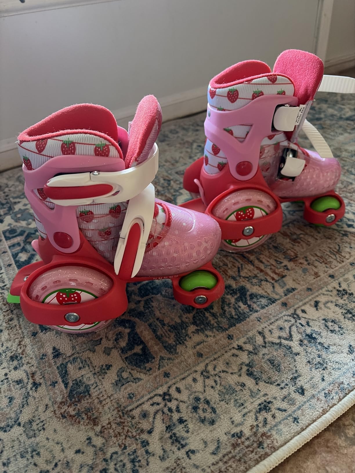 Fun Roll Beginner Roller Skates by Roller Derby, Adjustable Sizing, Skates for Kids, Toddlers, Boys, Girls customer photo 1