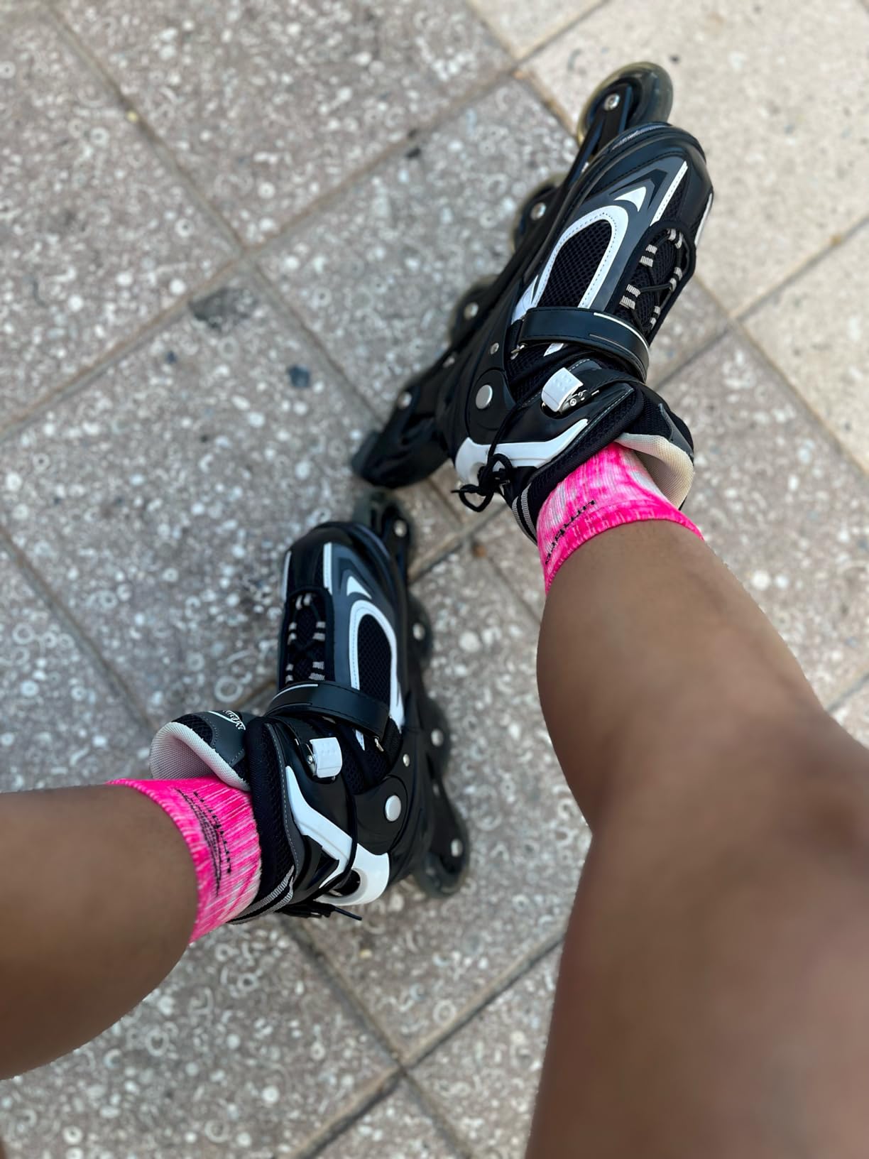 MammyGol Adjustable Inline Skates for Kids Boys Girls Youth Blades Roller Skates with Light up Wheels Ages 4-16 customer photo 2