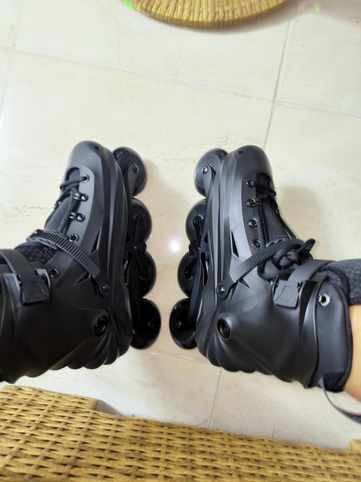 FlyingEagle X7F Reaver & Reaver Pro Inline Roller Skates - Rockerable Frame, CNC Aluminum Chassis, Outdoor Riding customer photo 1