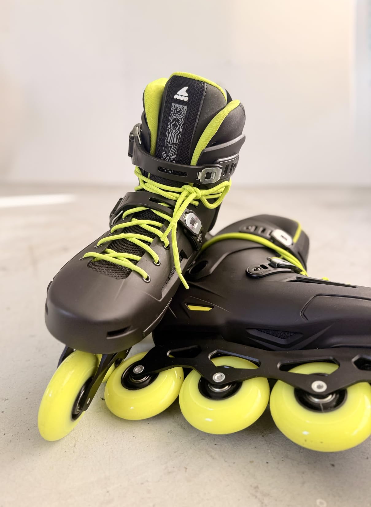 Rollerblade Lightning Men's Urban Inline Skate, Black and Lime customer photo 2