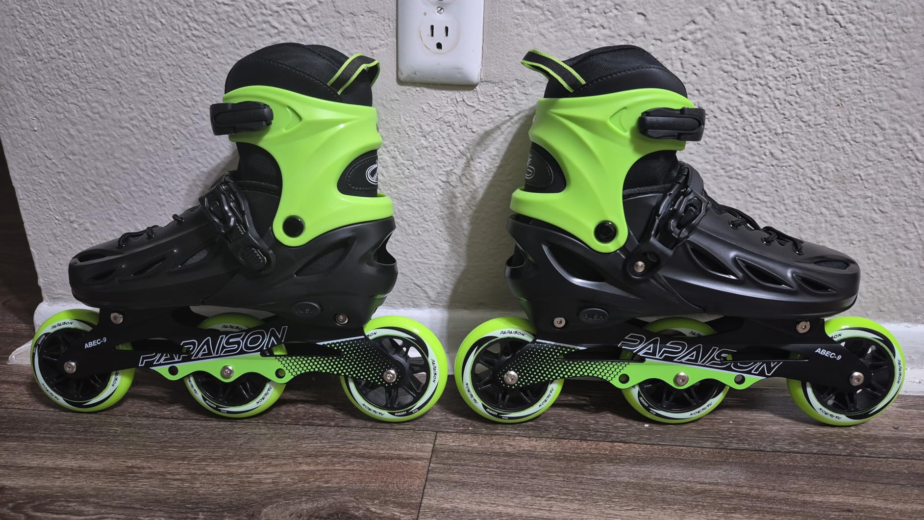 PAPAISON Adult Adjustable Inline Skates for Men Women with 3 100mm Wheels, Outdoor Blades Female Male Fitness Speed Racing Skates customer photo 1