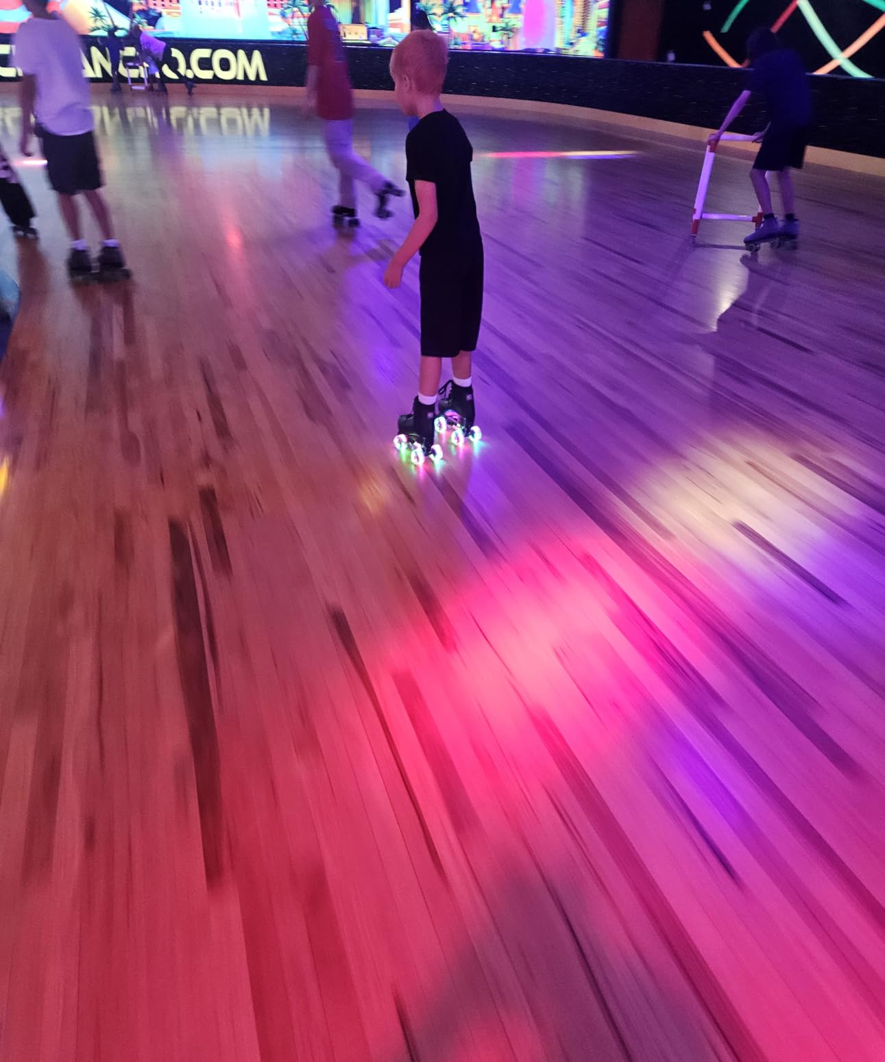 Bont Glow Battery-Free LED Light Up Roller Skate Wheels, Indoor Quad Skate Wheels, 58x32mm 101A, Pack of 4 customer photo 1