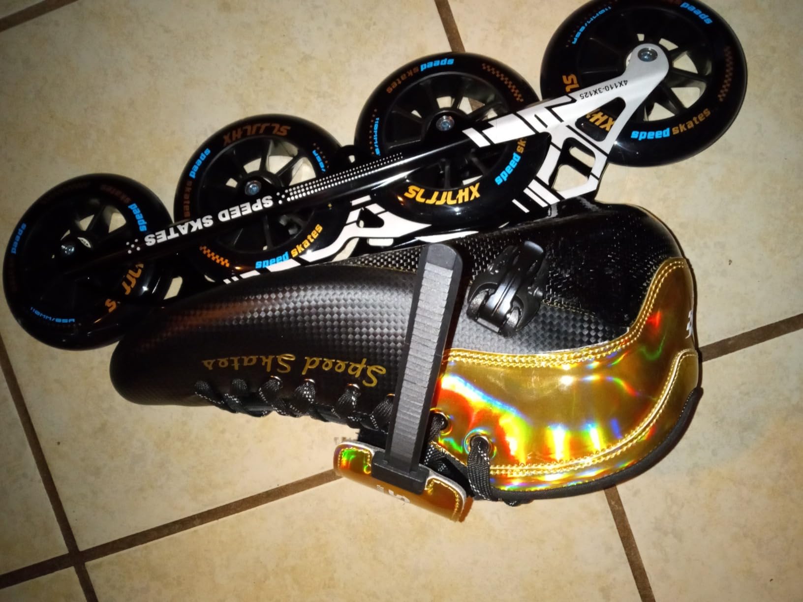 Inline Speed Skates for Men Women, Professional Carbon Fibre Roller Skates Blades Adult Male Female, High Performance Racing Skates for Marathon Racing & Outdoor Fitness, Black customer photo 1