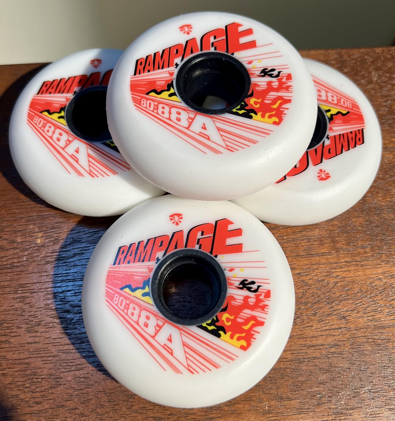 Flying Eagle Rampage Wheels for Skates - Inline Skates Men & Women for Urban Freeskating, Inline Skate Wheels, Outdoor Skate Wheel Replacement, 88A Hardness, Pack of 4, White, 76 MM customer photo 2