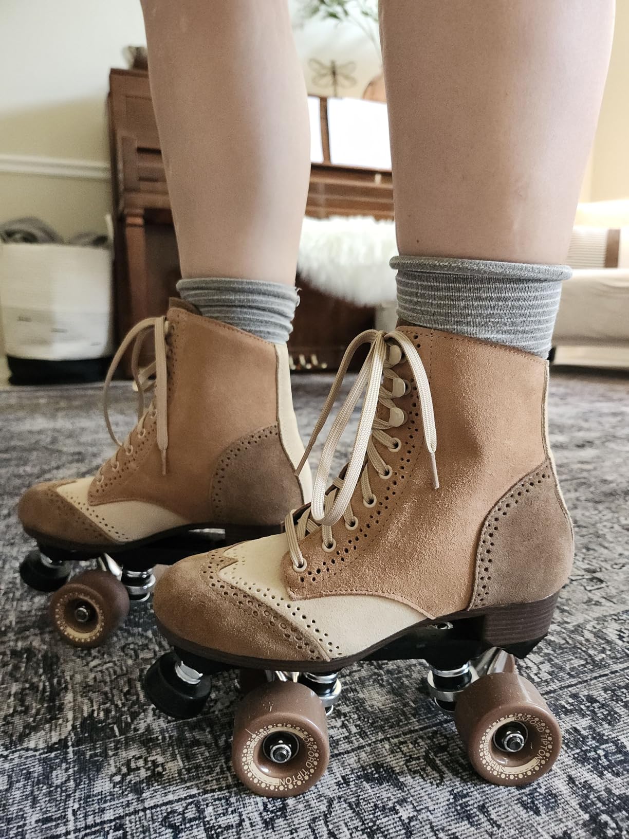 Sure-Grip Oxford Leather Roller Skates with Aluminum Track Plate | Urethane Cushions, for Men and Women customer photo 1