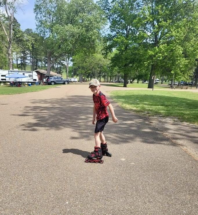 2PM SPORTS Torinx Inline Skates for Kids Boys Girls Ages 5-8 8-12 4-6 6-12 with Light Up Wheels, Adjustable Kids Roller Skates Blades for Adults Men Women Beginners Youths customer photo 2