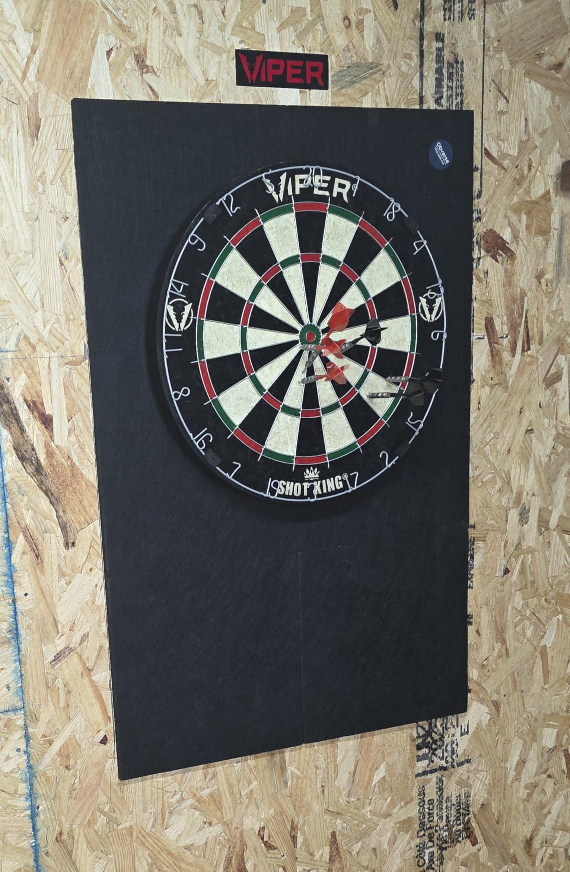 Viper by GLD Products Shot King Regulation Bristle Steel Tip Dartboard Set with Bullseye Metal Radial Spider Wire Compressed Sisal Board with Rotating Number Ring Includes 6 Darts Black customer photo 2