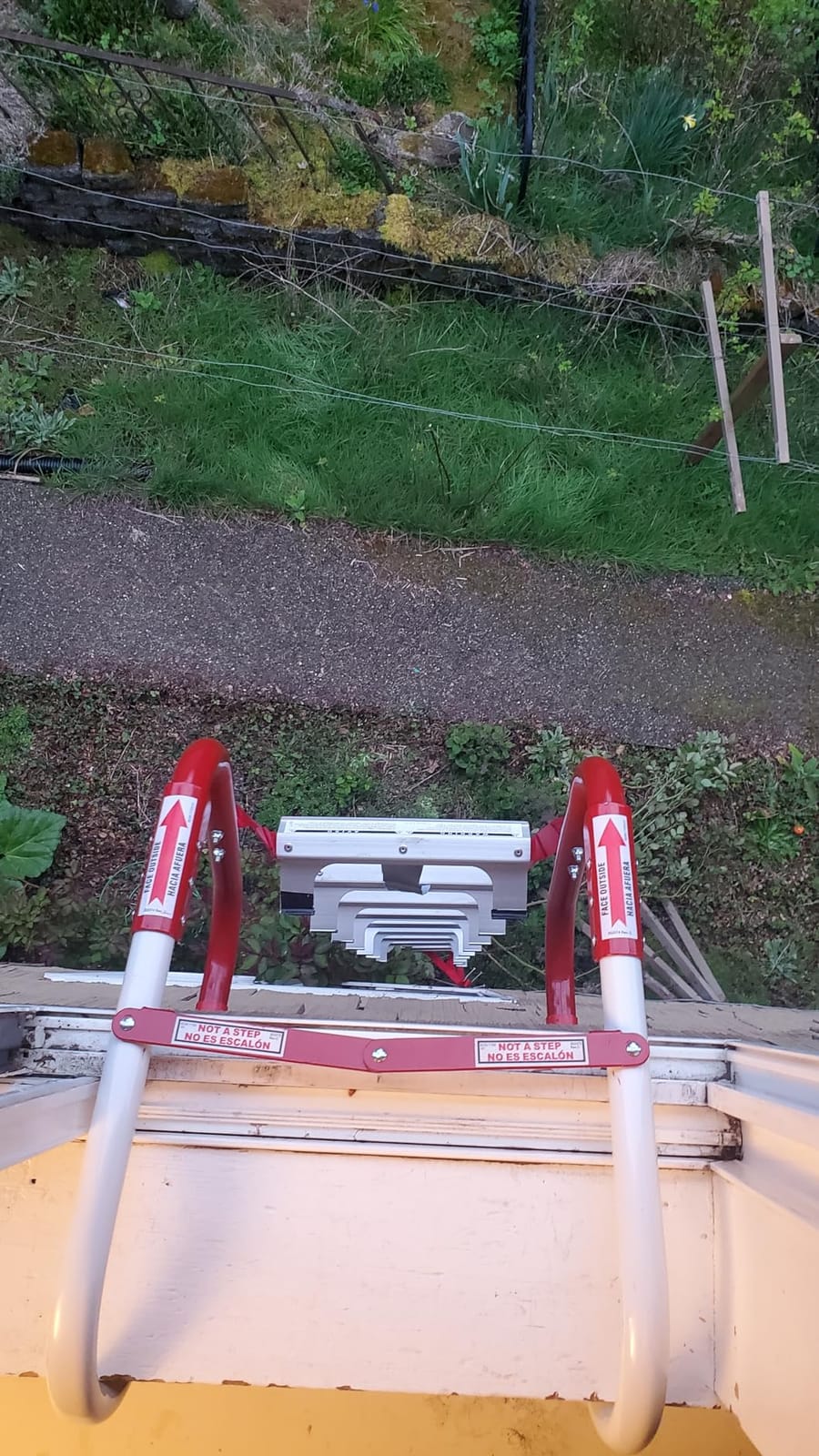 Kidde Fire Escape Ladder, 2-Story Rope Ladder, Extends to 13-Feet, Anti-Slip Rungs customer photo 2