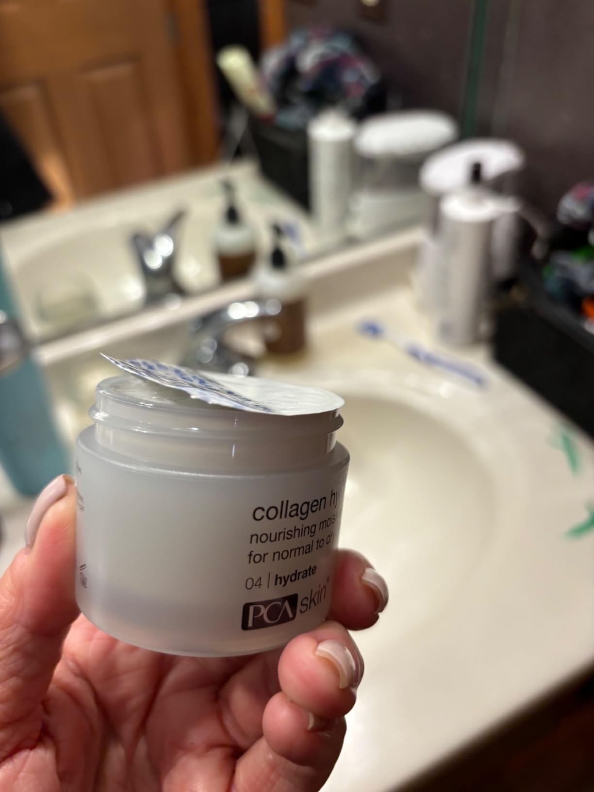PCA SKIN Hydrating Collagen Cream for Face, Collagen Hydrator Night Cream, Hydrates and Firms Dry Mature Skin, Made with Shea Butter, Olive Fruit Oil, and Sweet Almond Fruit Extract customer photo 1