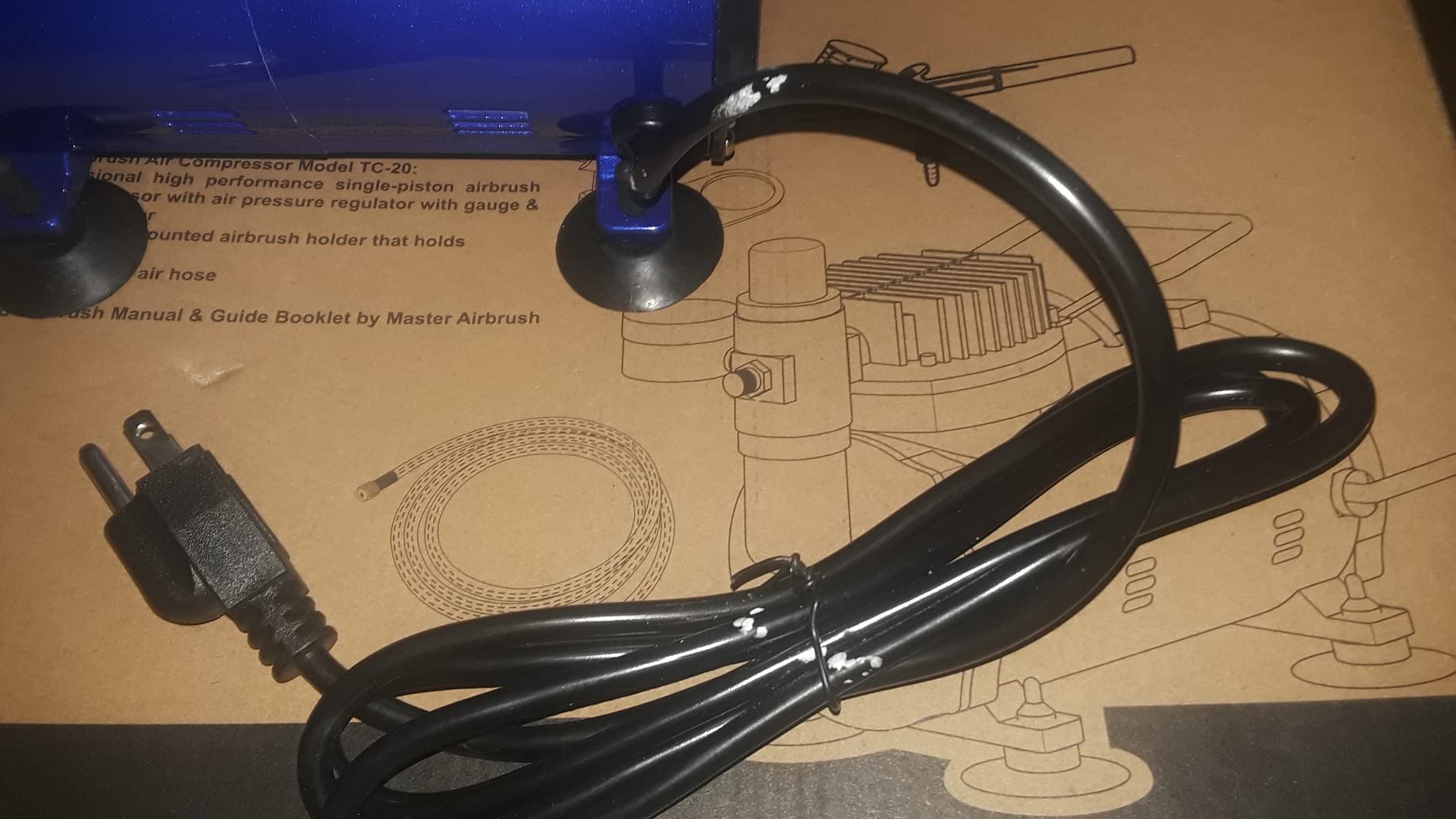 Master Airbrush Multi-Purpose Gravity Feed Air Brush Kit & Air Compressor customer photo 1