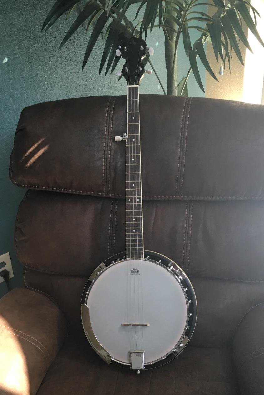 Jameson Guitars 5-String Banjo 24 Bracket with Closed Solid Back and Geared 5th Tuner customer photo 1