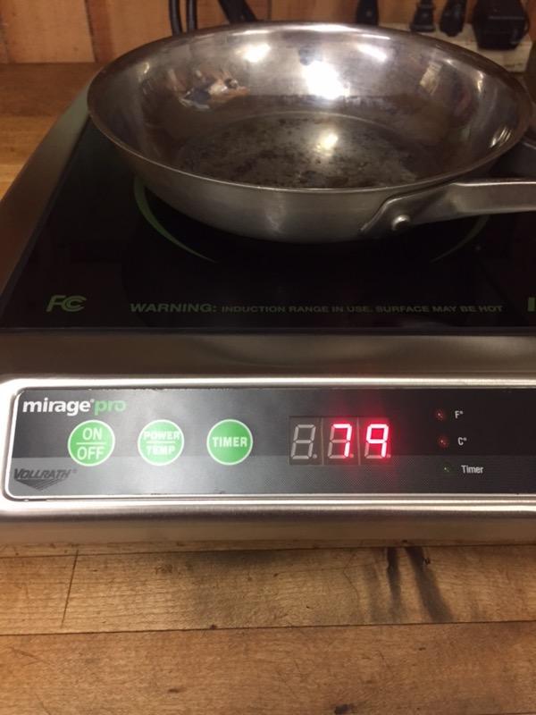 Vollrath 59500P Mirage Pro Countertop Induction Range Cooker, 120-Volts, 1800-Watts, NSF customer photo 1