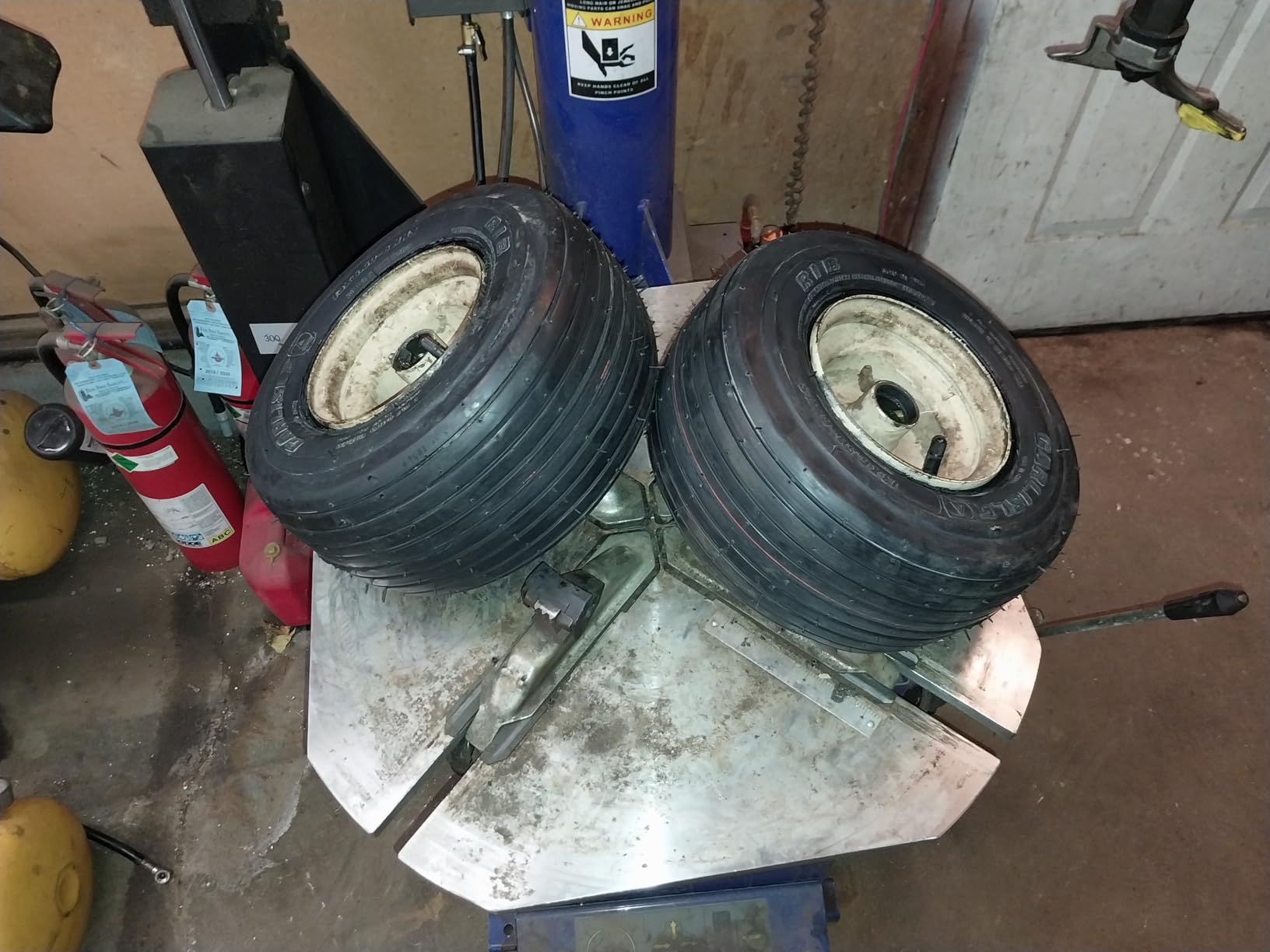 Carlisle Straight Rib Lawn & Garden Tire - 26X12-12 customer photo 2