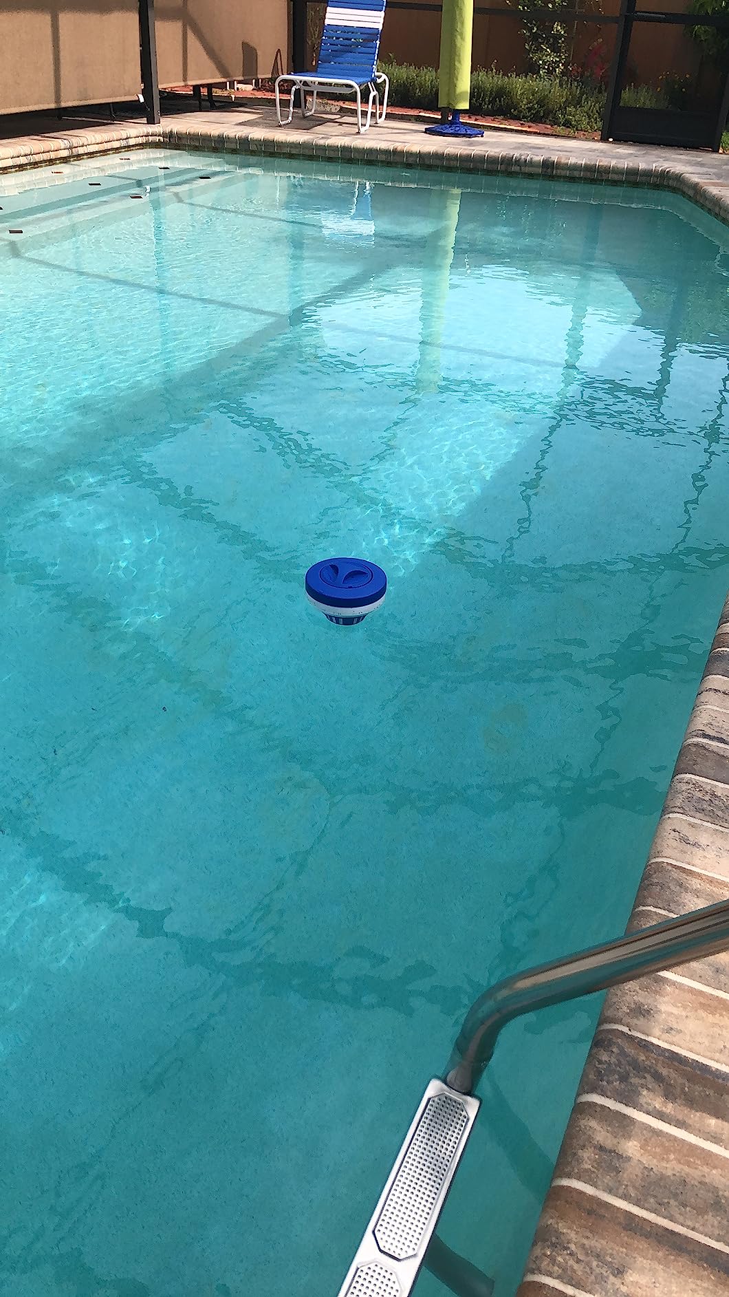 Poolmaster 32155 Floating Swimming Pool Chlorine Dispenser, Essential Collection customer photo 2