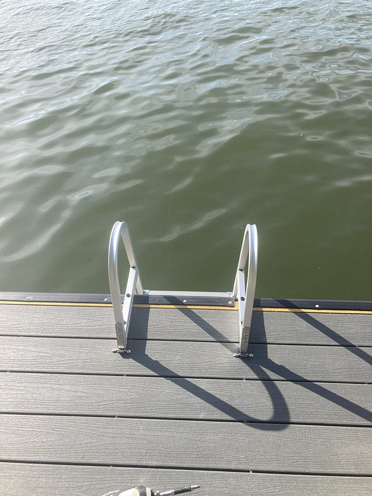 JIF Marine Folding Dock Step Ladder – 4-Step Aluminum Ladder with Angled Anti-Skid Steps, Fold-Up Storage, J-Hook Mounting Hardware Included – 300 lb Capacity customer photo 1