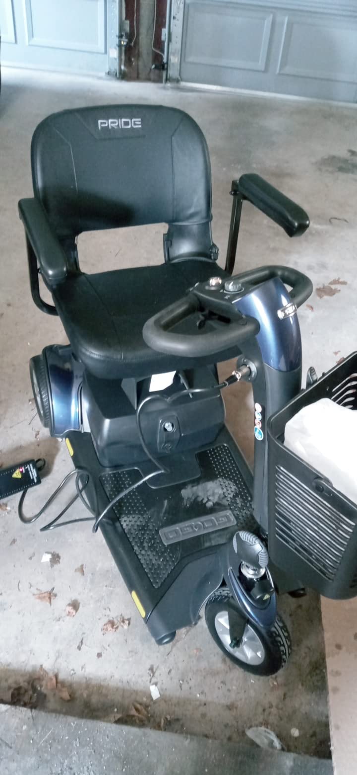 Pride Go-Go Sport 3 Wheel Mobility Scooter - Motorized Electric Medical Carts for Seniors, Handicapped, or Disabled Adults with Free Challenger Mobility Accessory customer photo 1