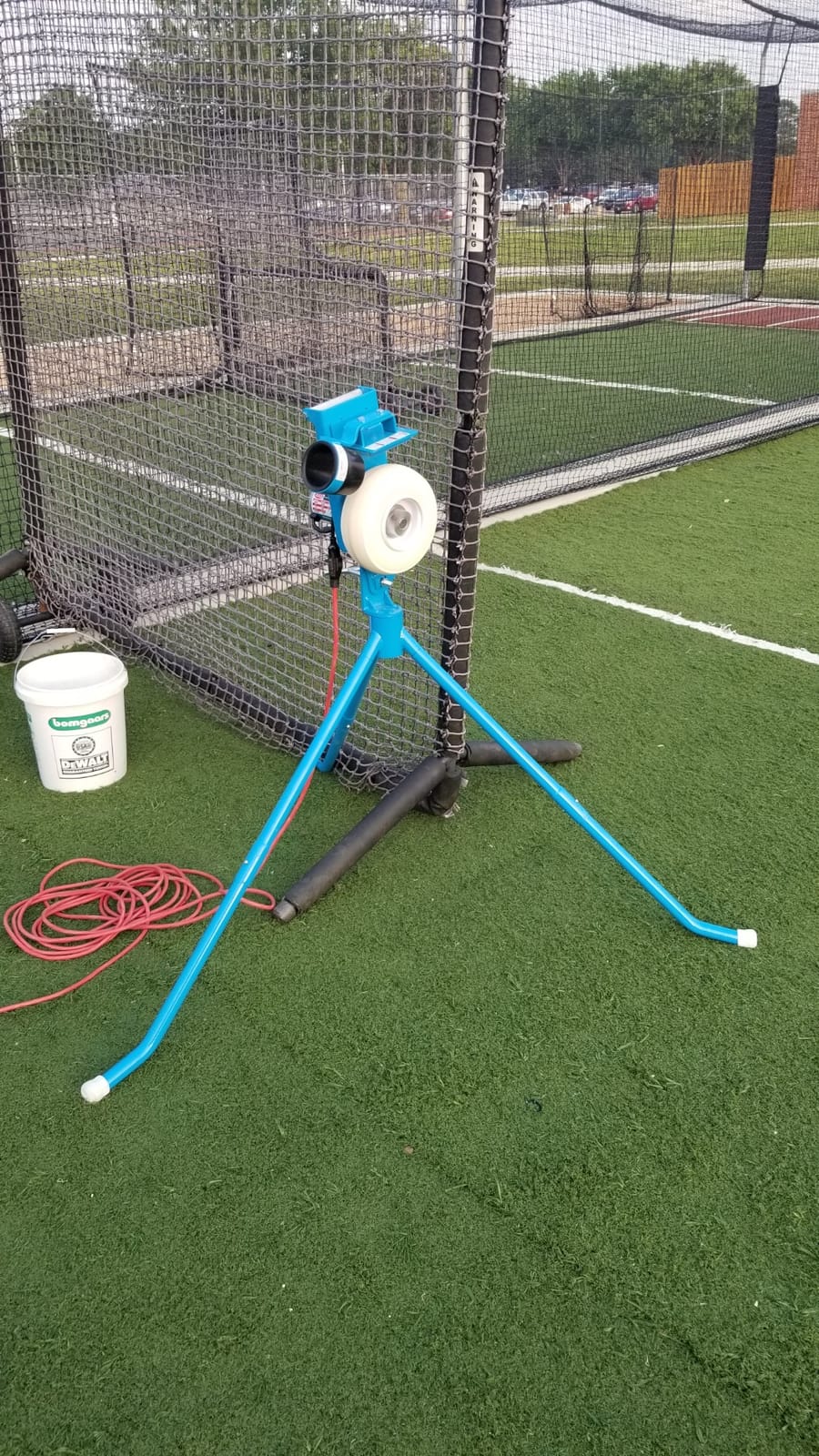 JUGS PS50 Baseball and Softball Pitching Machine — The Introductory-Level Pitching Machine That Throws up to 50 mph. Throws Both Baseballs and softballs. customer photo 1