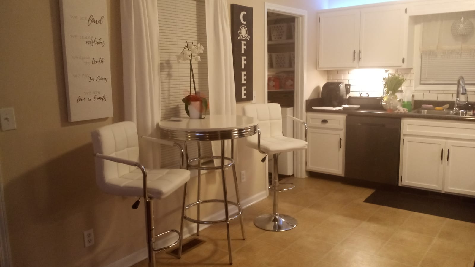 Coaster Home Furnishings Retro 1950s Soda Fountain Diner Pub Height Game Room Bar Table Black Laminate Top Sturdy Steel Chrome Base 2405 customer photo 2