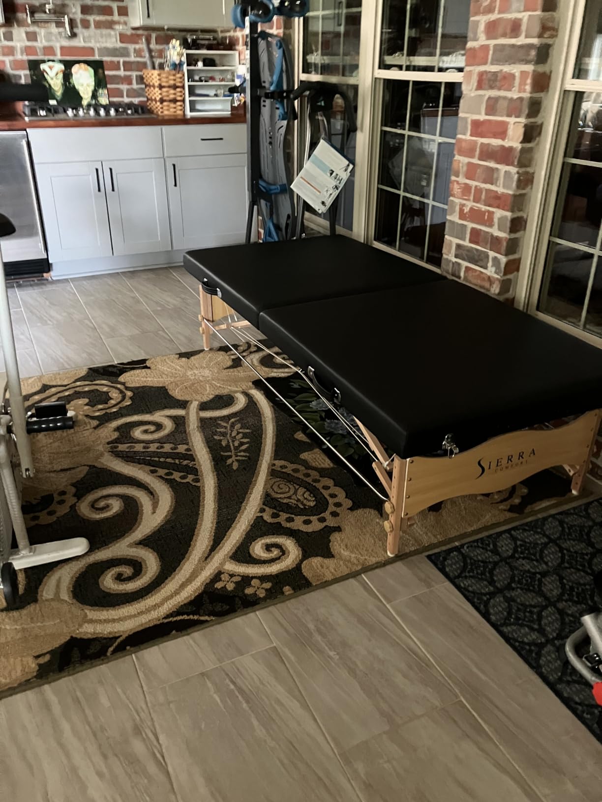 Sierra Comfort Low-Level Portable Massage Table, SC-1004 (Black) customer photo 2