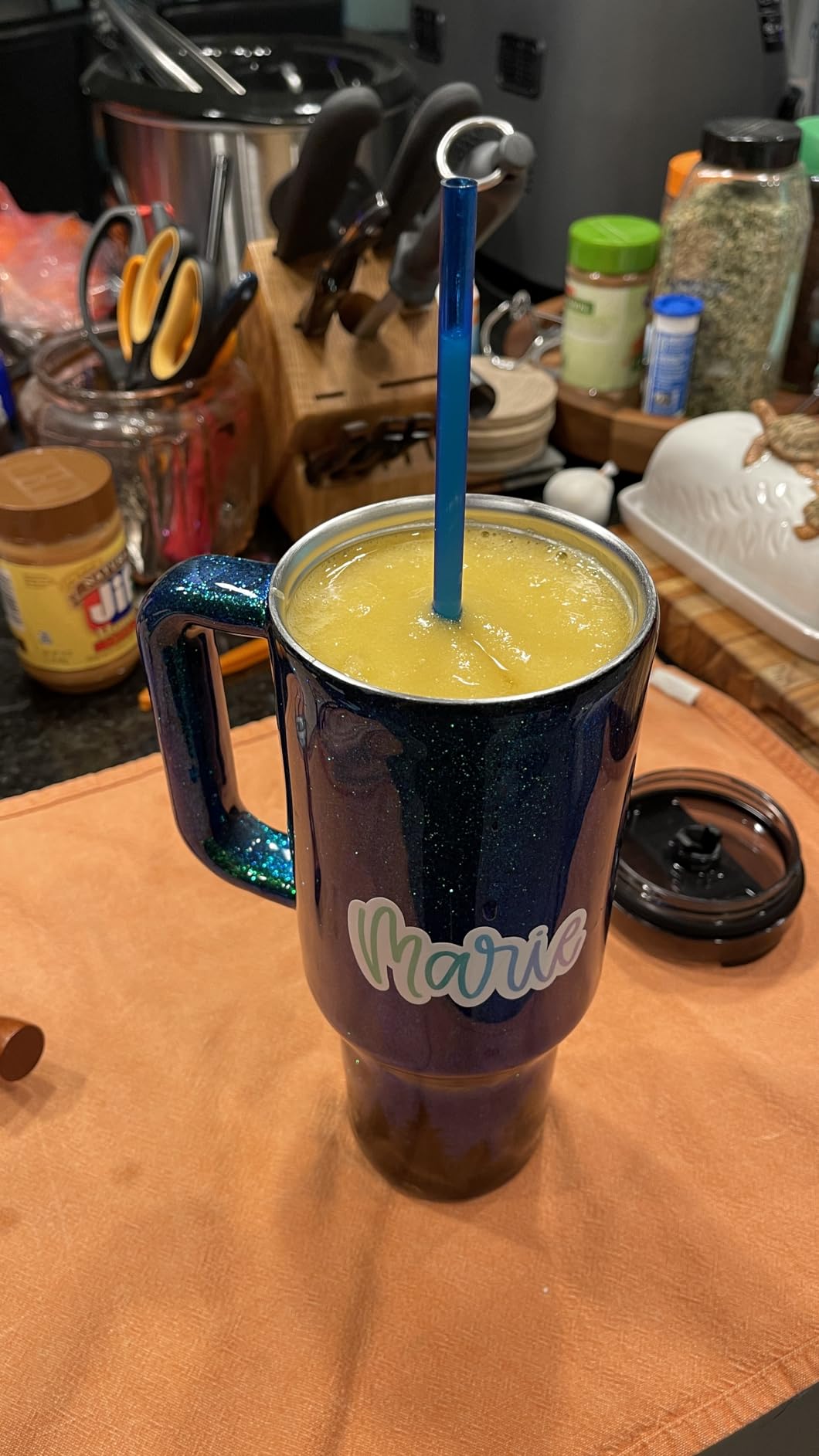 Margaritaville Bahamas Frozen Concoction Dual Mode Beverage Maker Home Margarita Machine with No-Brainer Mixer and 36 Ounce Pitcher customer photo 1
