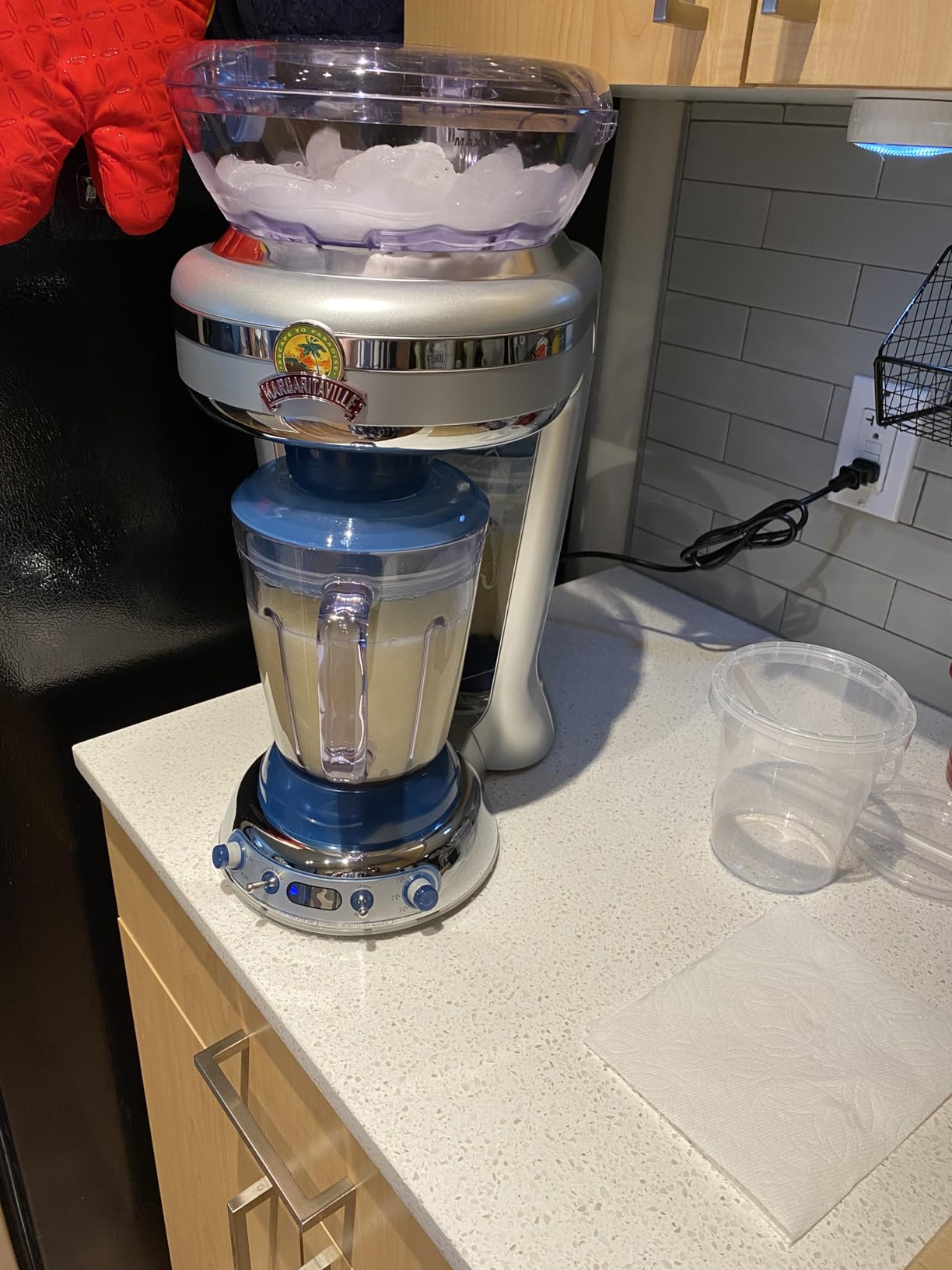 Margaritaville Key West Frozen Concoction Maker with Easy Pour Jar and XL Ice Reservoir, 4 Programmed Drink Settings, Great for Entertaining and Parties | Easy Pour Jar, XL Ice Reservoir, 4 Programmed Drink Settings, Great for Entertaining customer photo 1