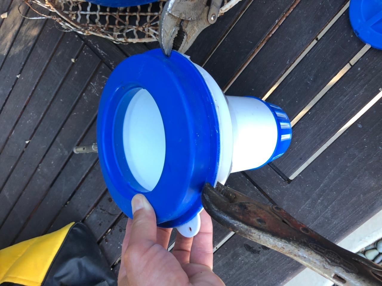 FibroPool Chlorine Floater - Adjustable Release - 12 in - Vinyl customer photo 1