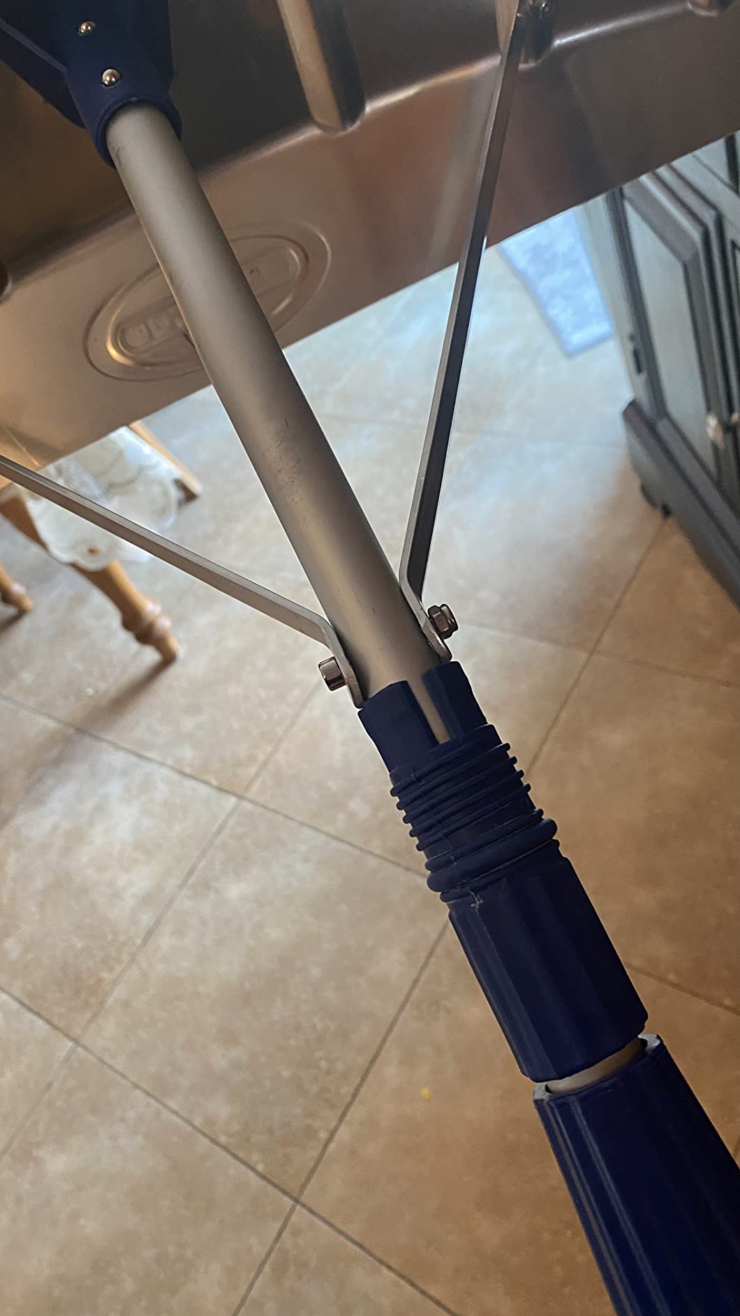 Snow Joe RJ205M Twist-N-Lock Telescoping Snow Shovel Aluminum Roof Rake, 21' customer photo 2