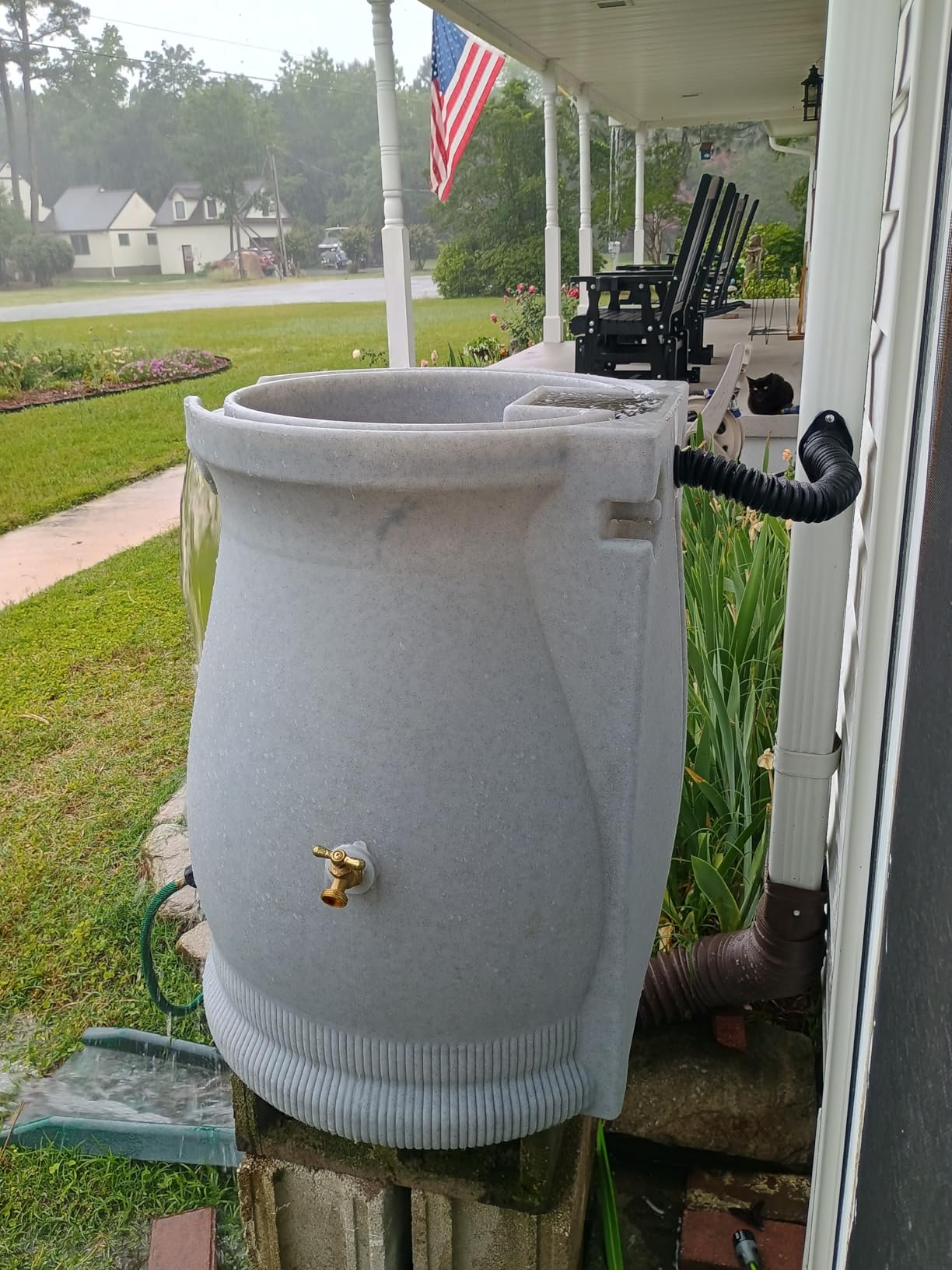 Good Ideas Rain Wizard Urn Shaped Water Collection Barrel, 50 Gallon customer photo 2
