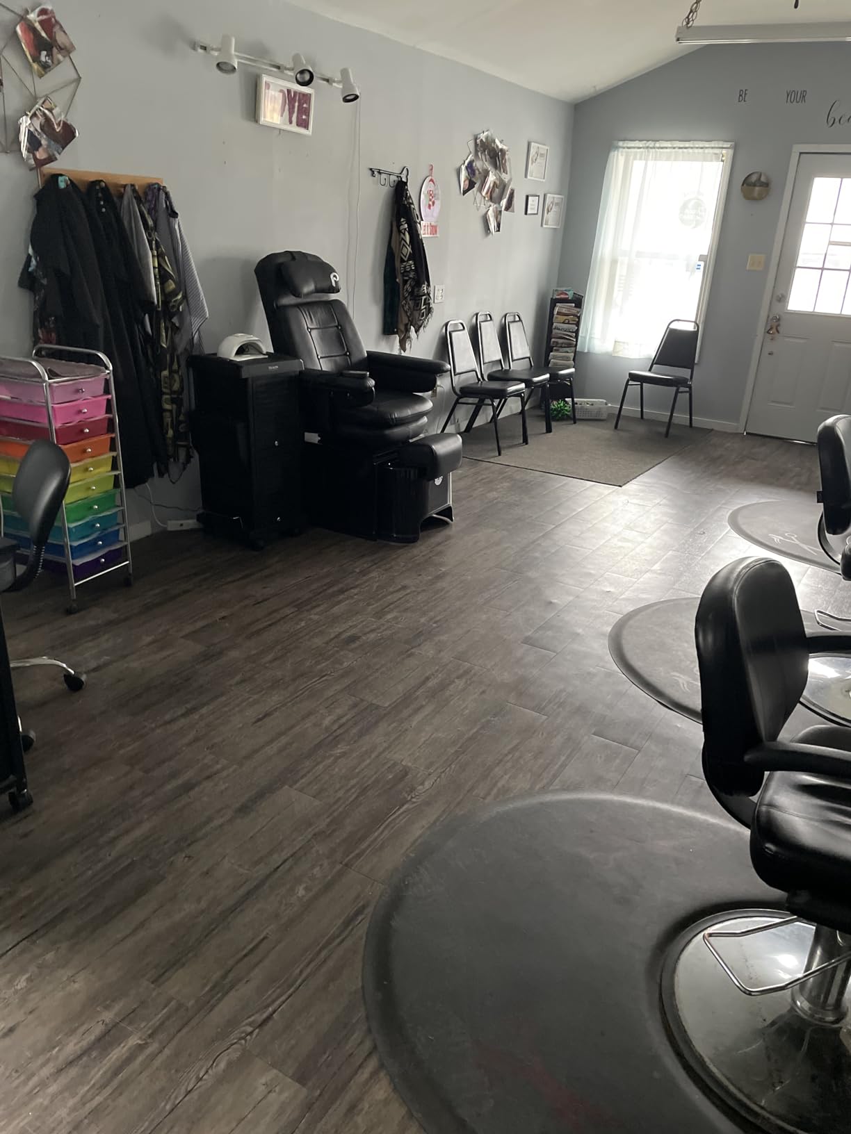 Pibbs PS92 No Plumbing Pedicure Spa Chair with Footsie Bath customer photo 1