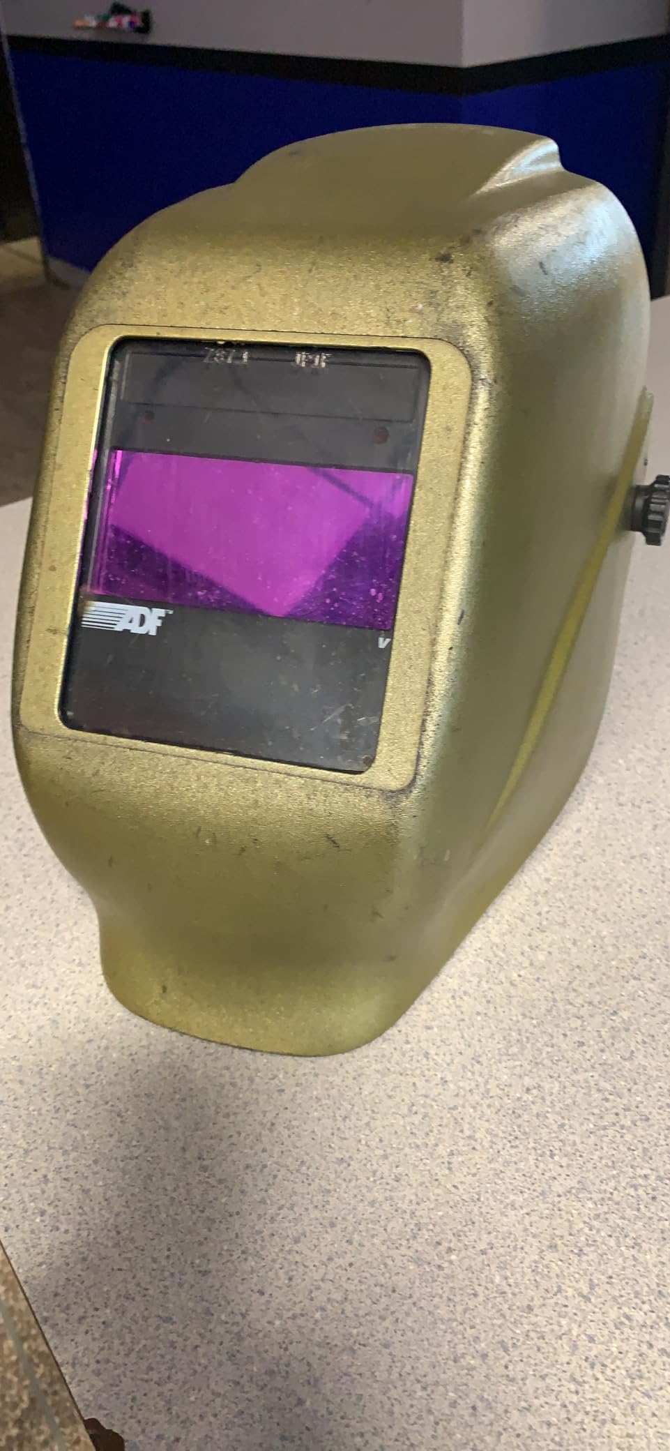 Jackson Safety Insight Auto Darkening Welding Helmet, ADF Hood - ANSI Z87.1 customer photo 1