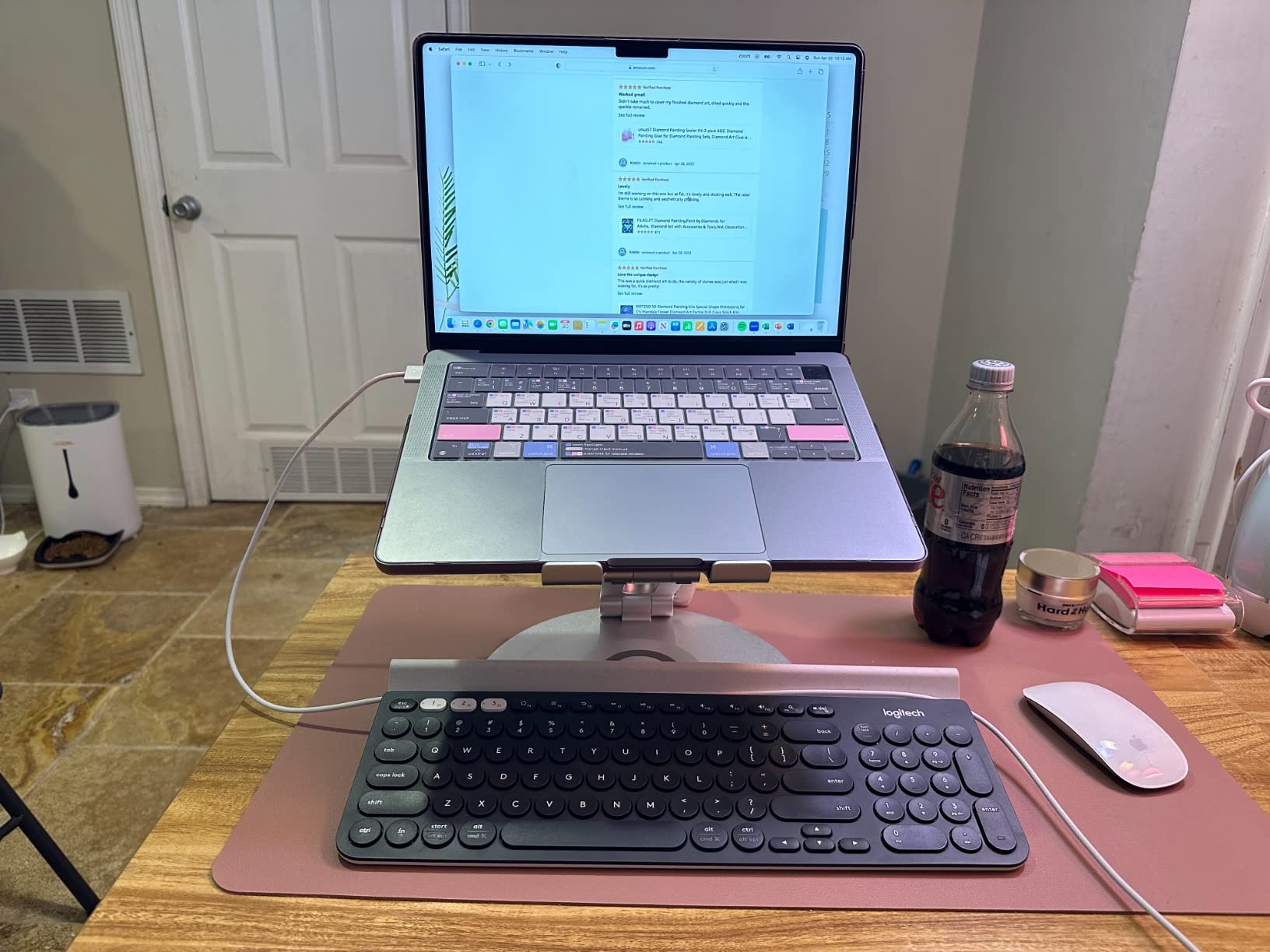 Logitech K780 Multi-Device Wireless Keyboard with Built-in Cradle, Speckles customer photo 2