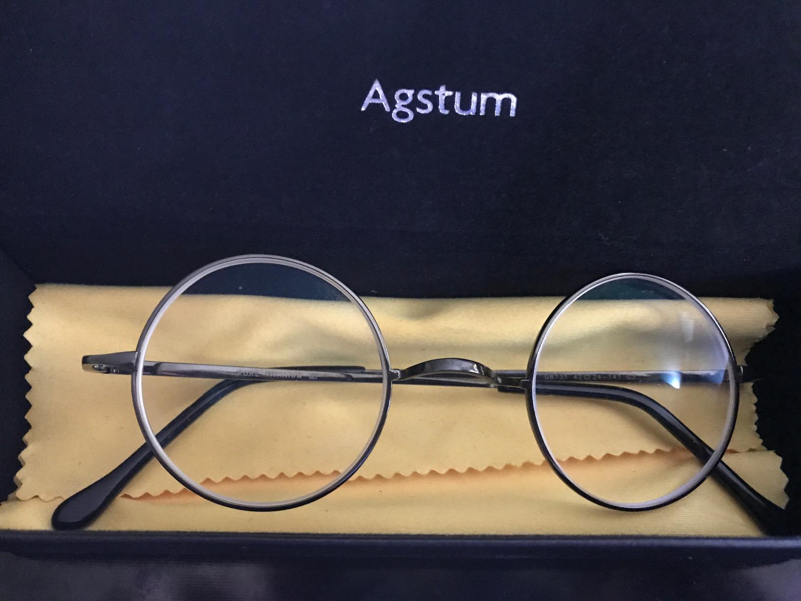 Agstum Pure Titanium Retro Round Eyeglasses Frame without Nose Pads customer photo 2